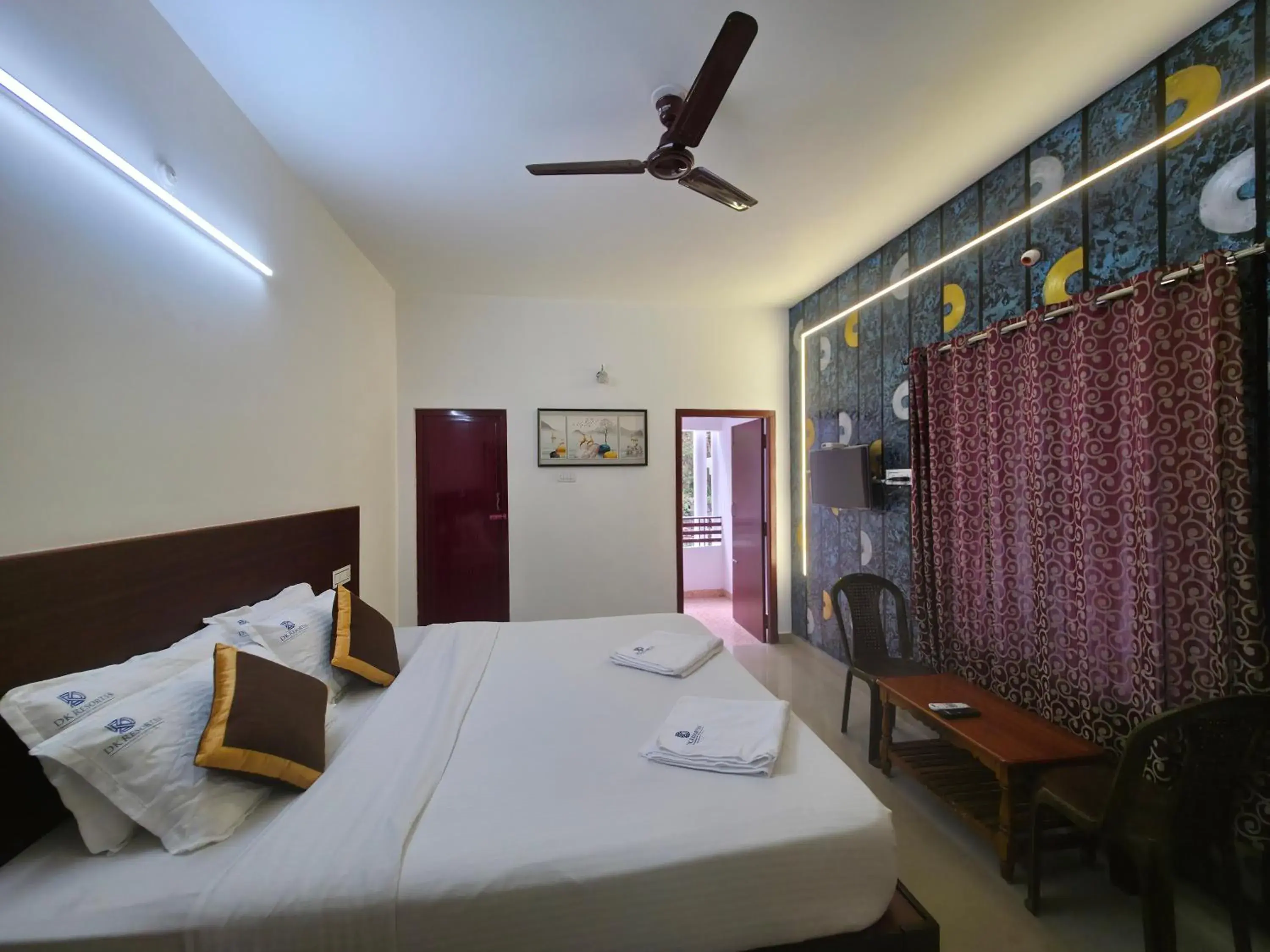 Deluxe Double Room in DK Resortss Deluxe Double Room in DK Resortss