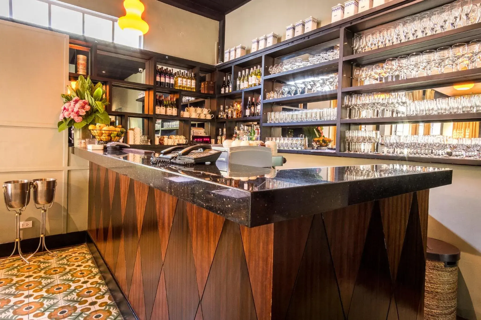 Restaurant/places to eat in The Henry Hotel Manila Restaurant/places to eat in The Henry Hotel Manila