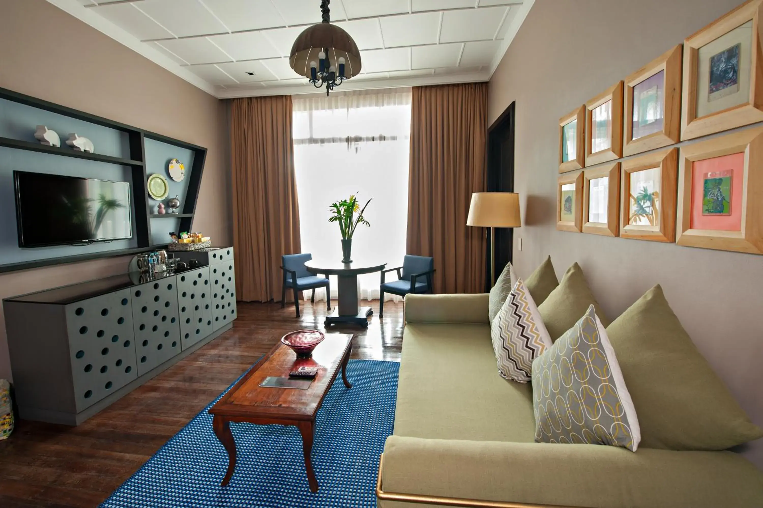 Living room in The Henry Hotel Manila Living room in The Henry Hotel Manila