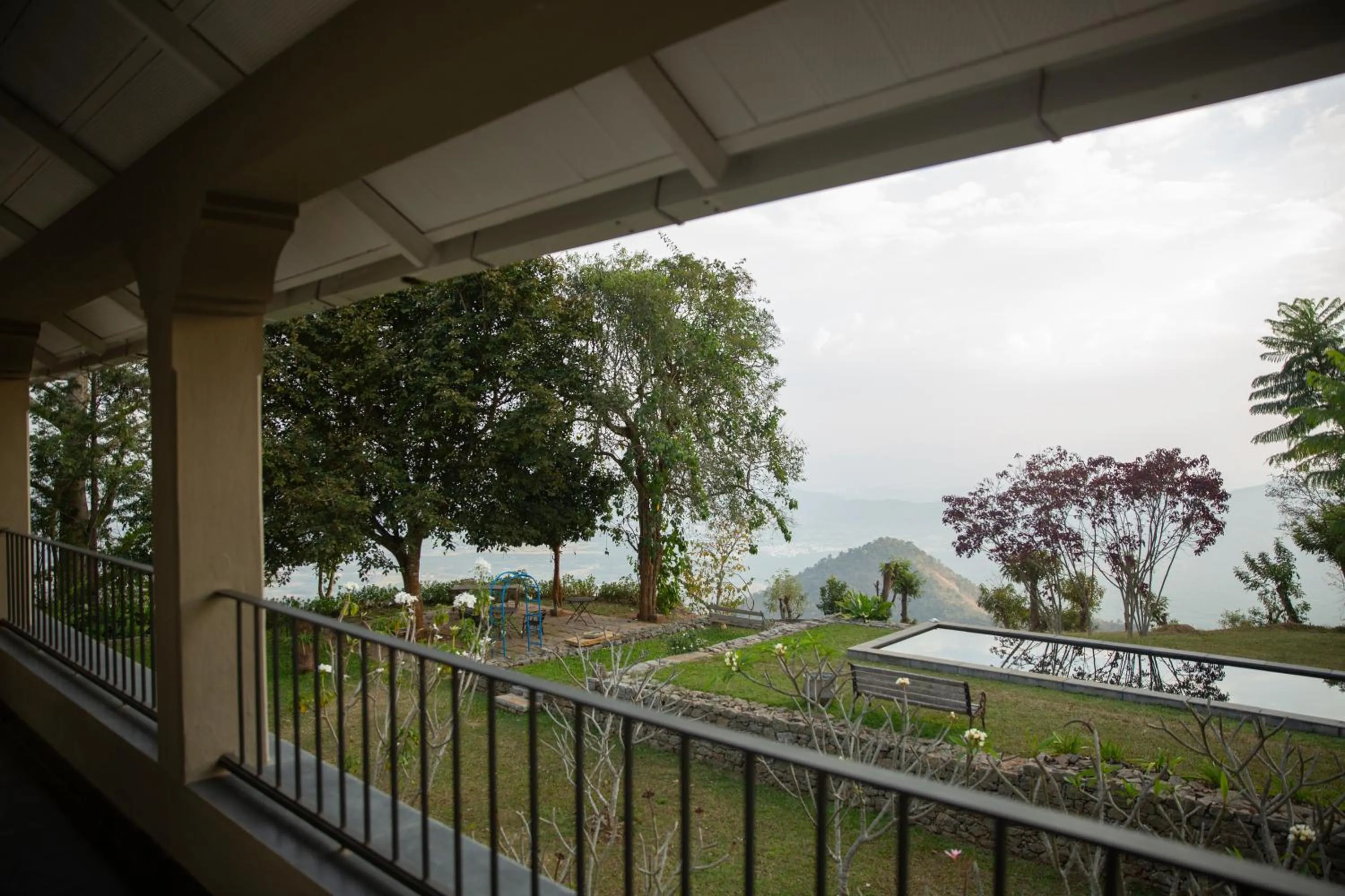 Natural landscape in Isla's Ridge - A CGH Earth SAHA Experience