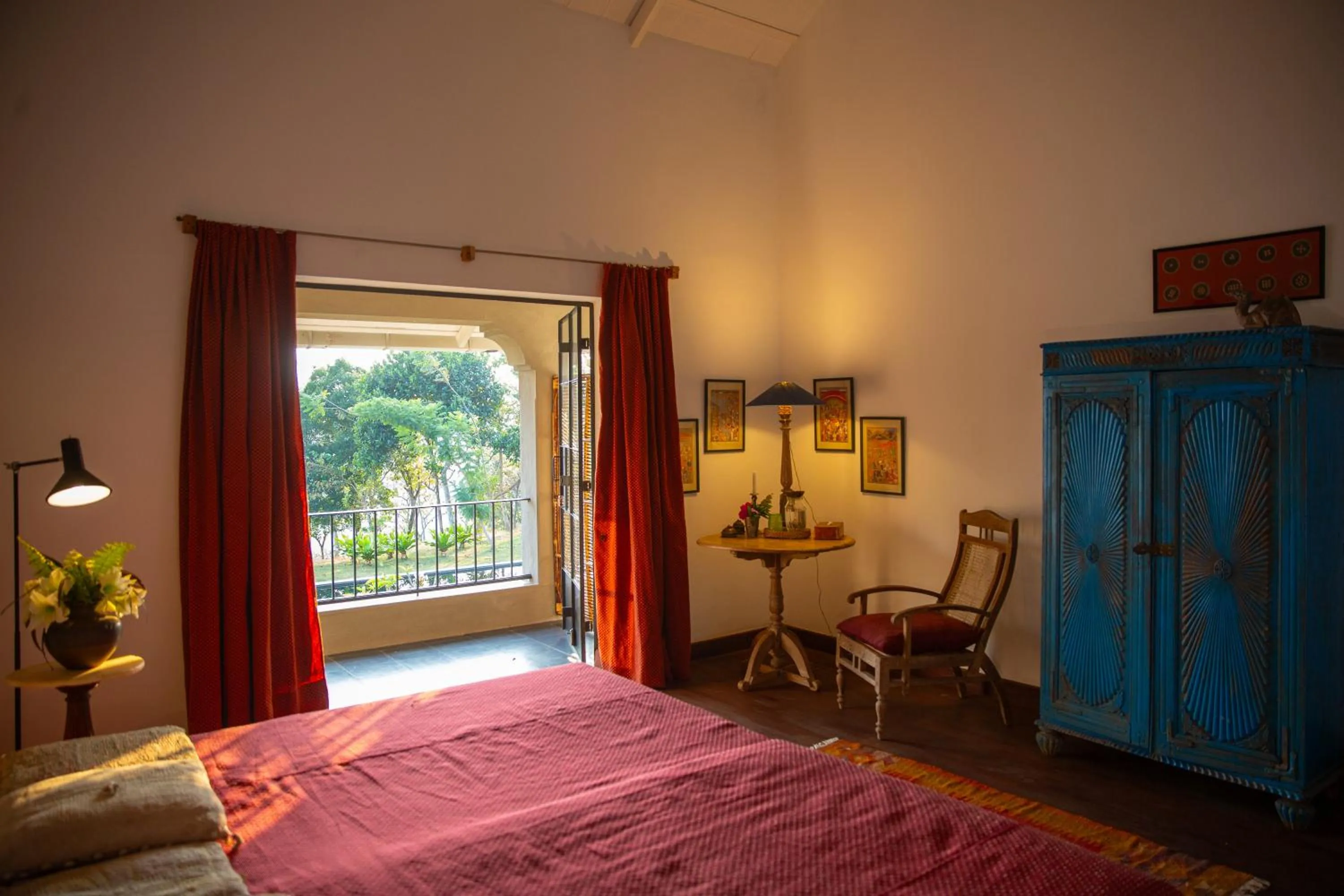 View (from property/room), Bed in Isla's Ridge - A CGH Earth SAHA Experience