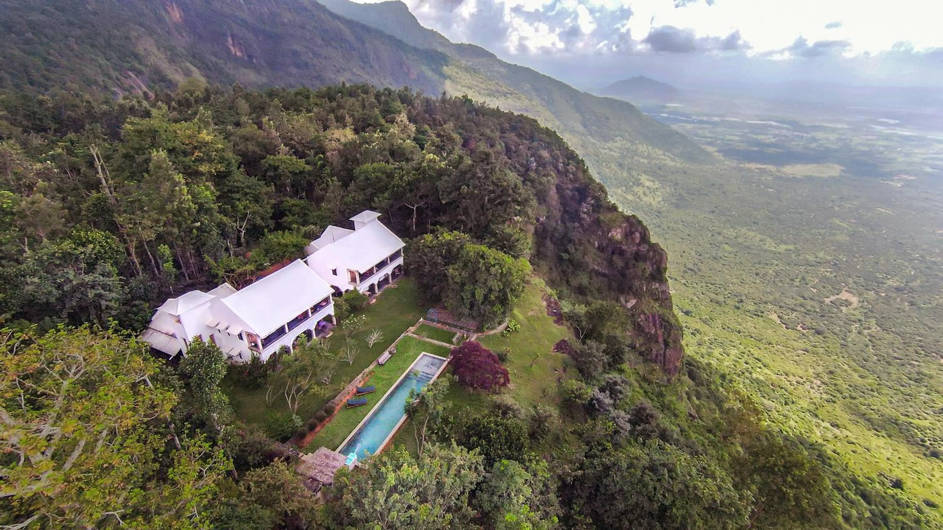 Property building in Isla's Ridge - A CGH Earth SAHA Experience