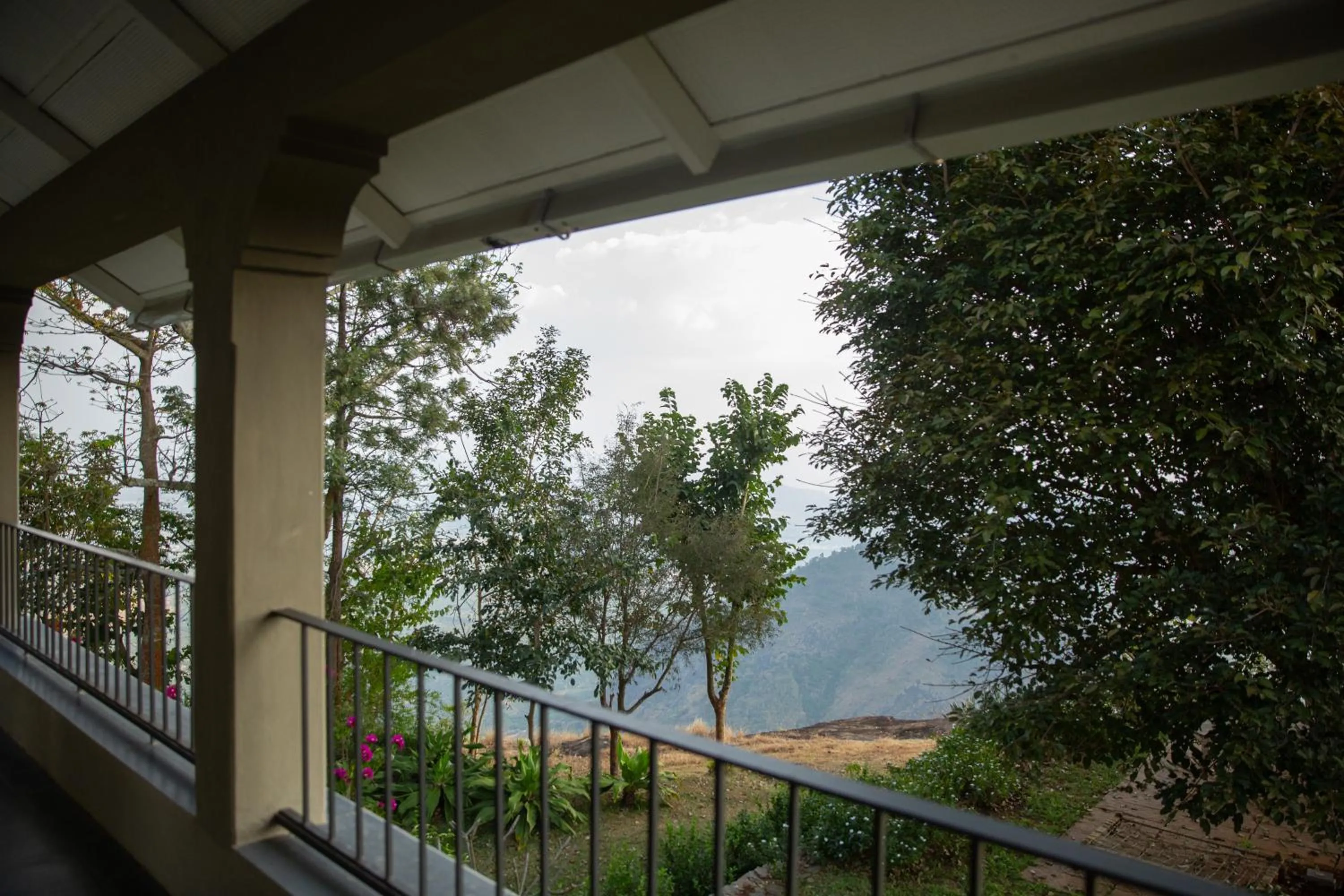 Natural landscape in Isla's Ridge - A CGH Earth SAHA Experience