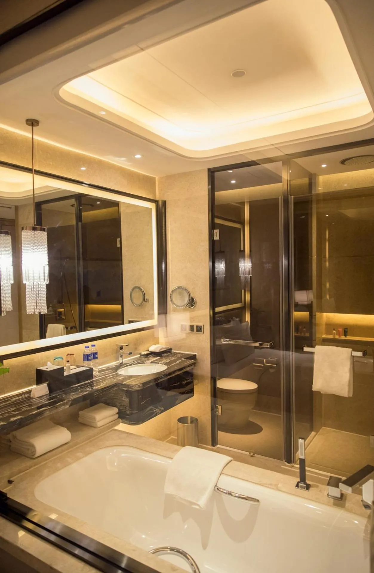 Shower in Wanda Realm Longyan