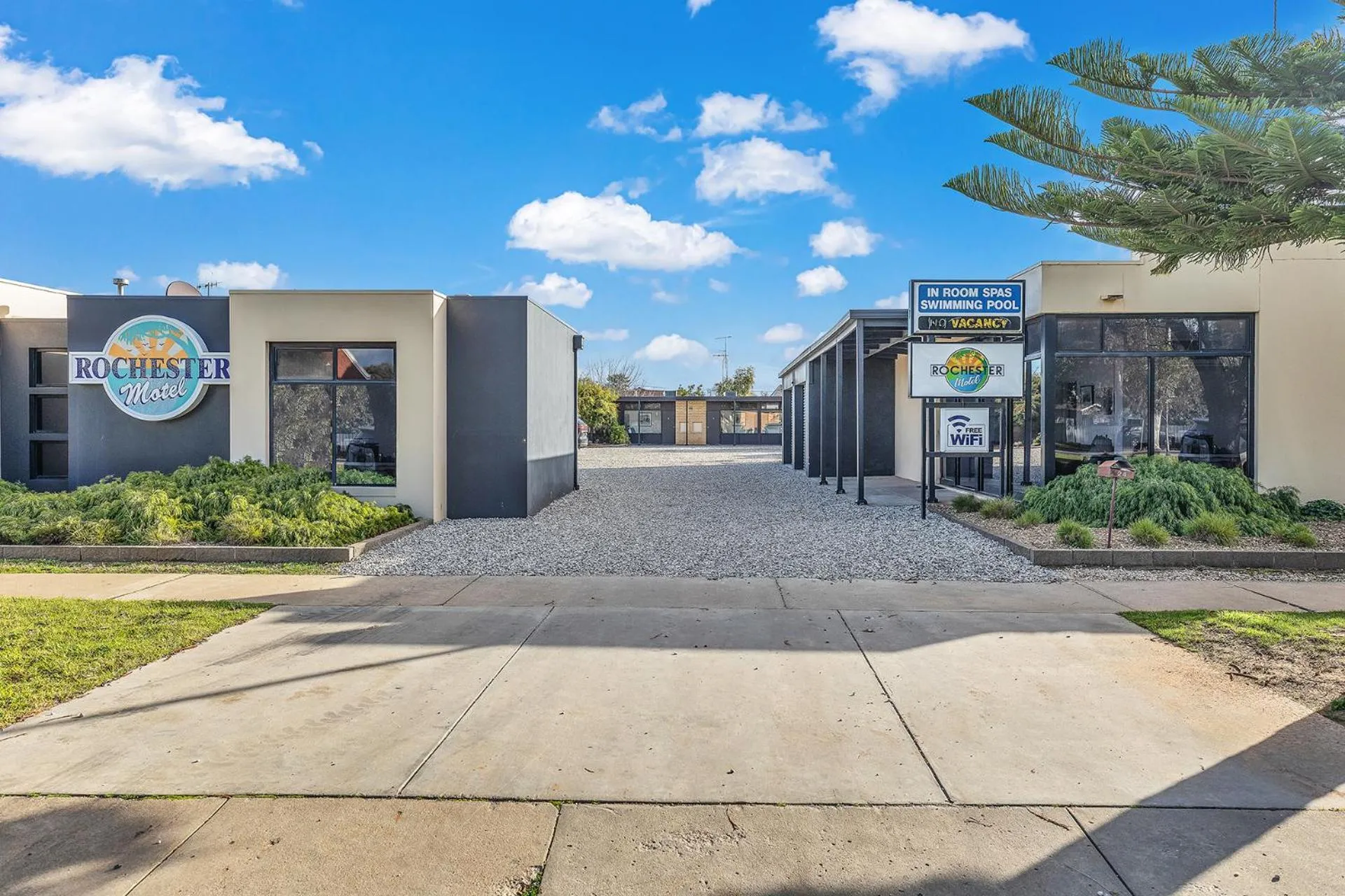 Property building in Rochester Motel