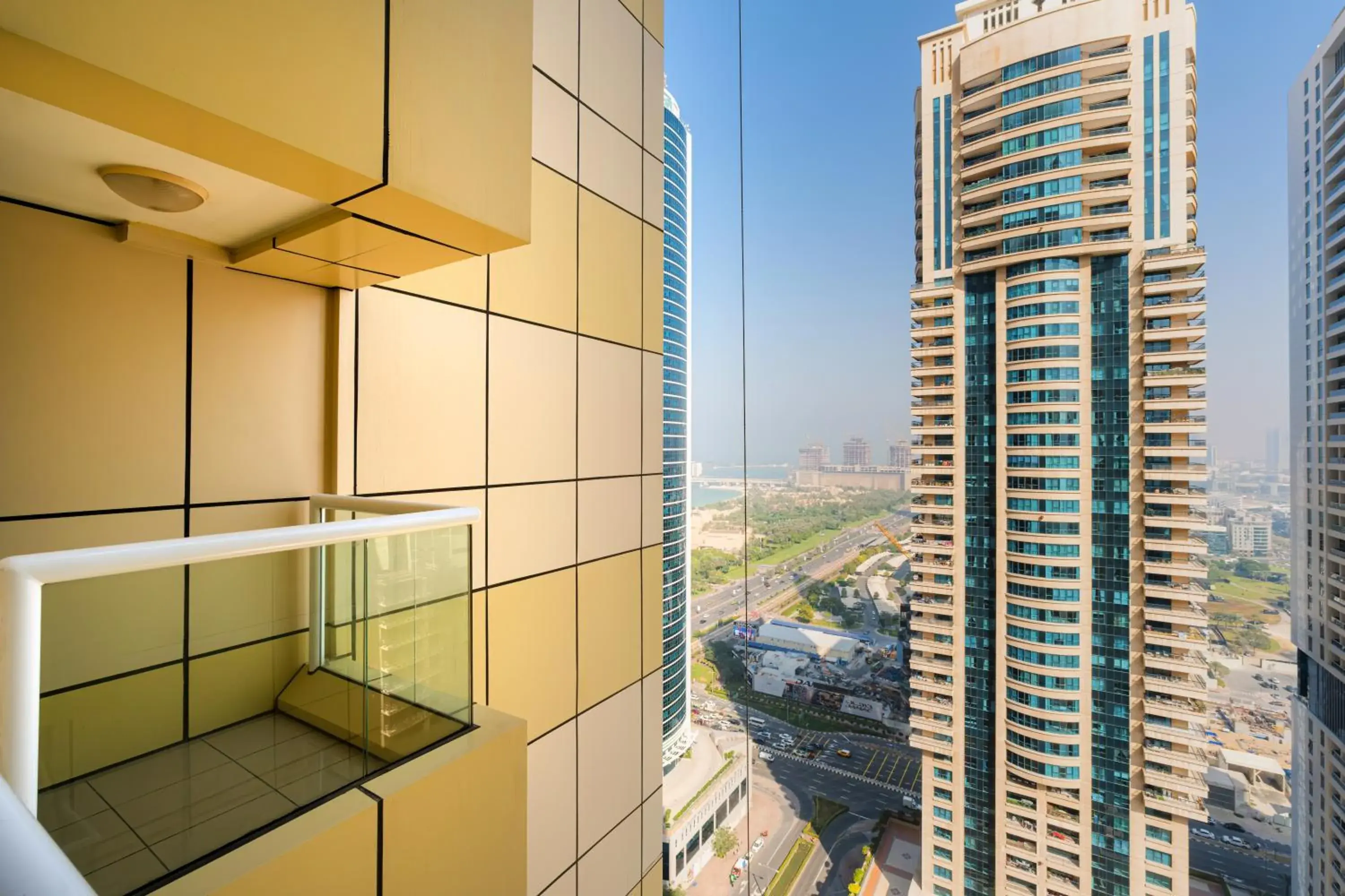 City view in Dubai Marina - 1BHK Apartment City view in Dubai Marina - 1BHK Apartment