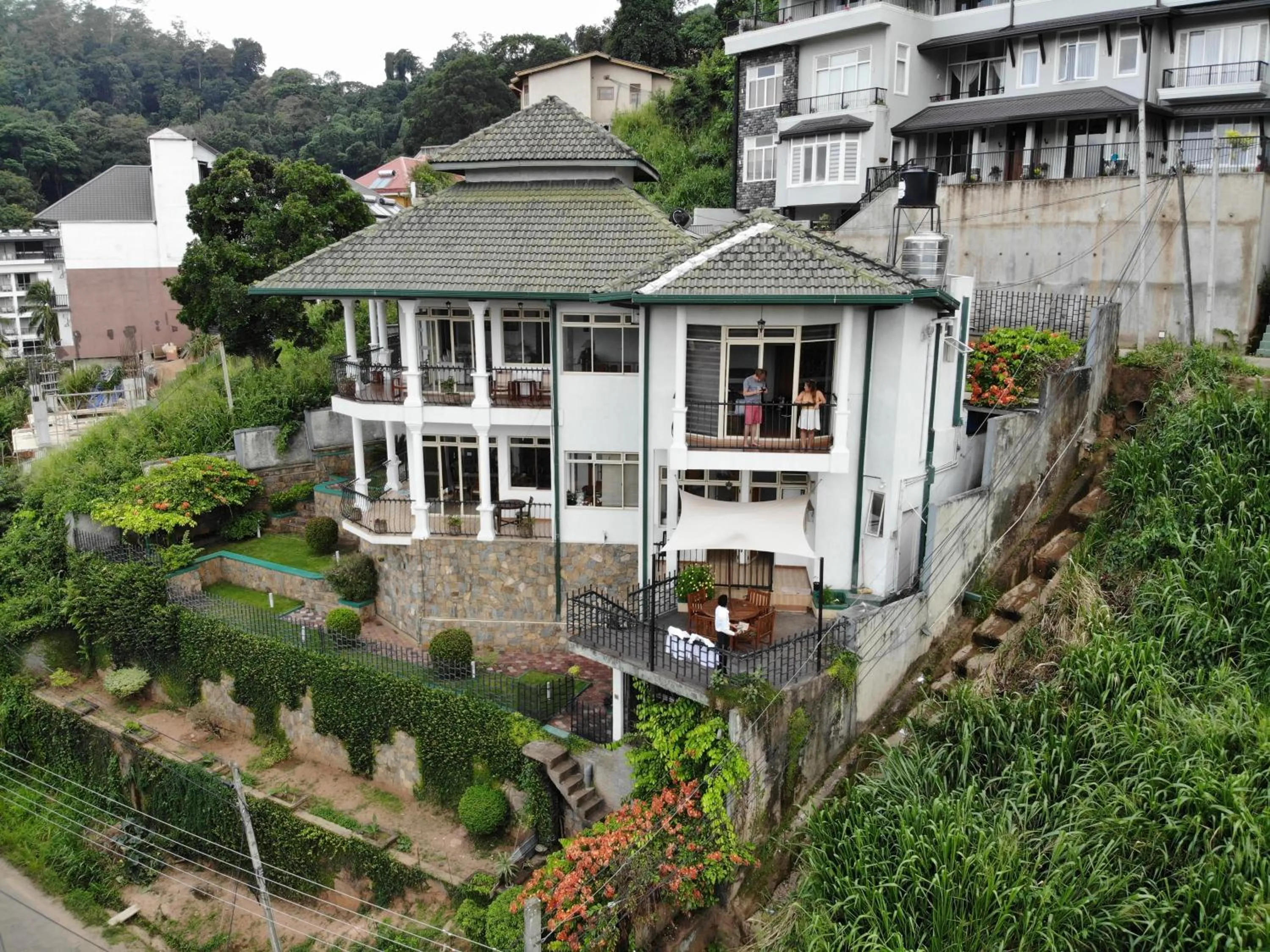 36 Bed & Breakfast