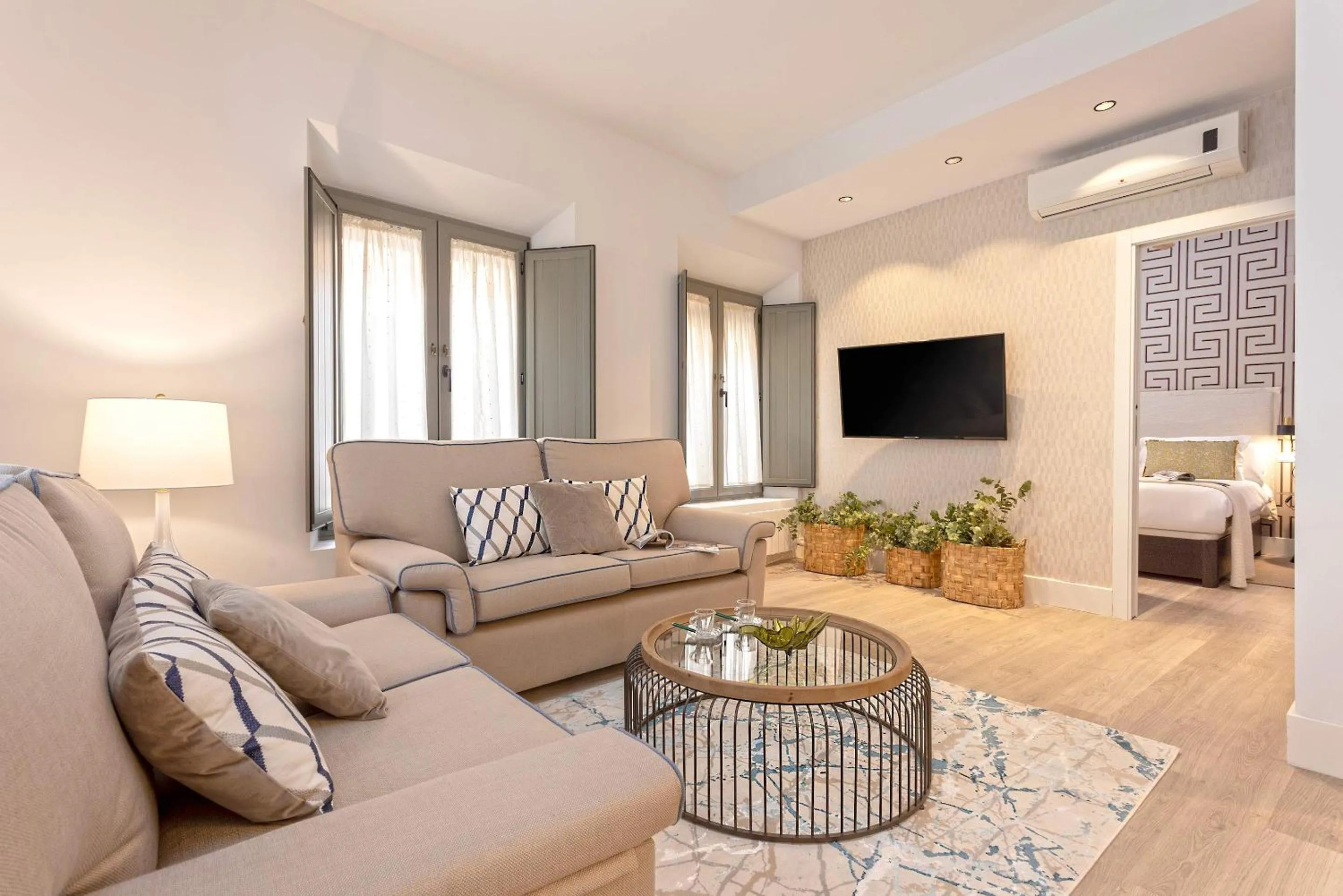 Genteel Home Varela