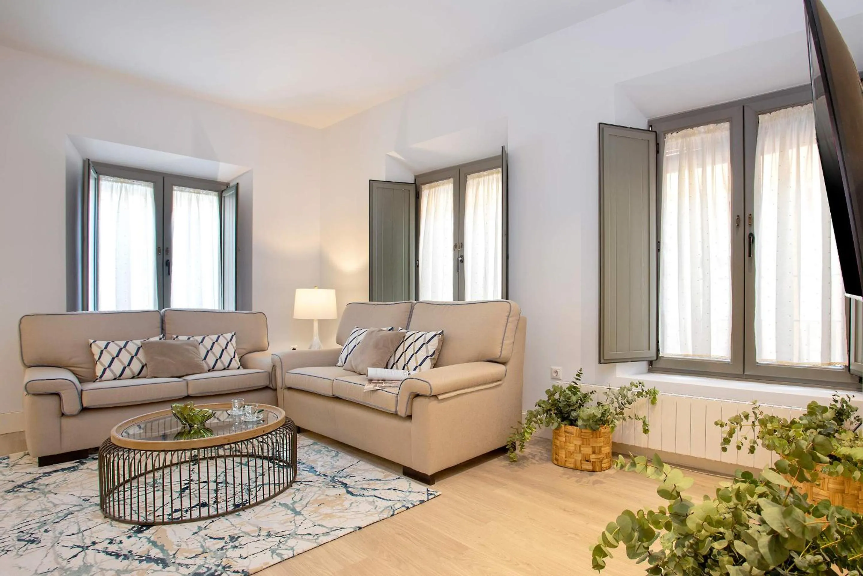 Genteel Home Varela