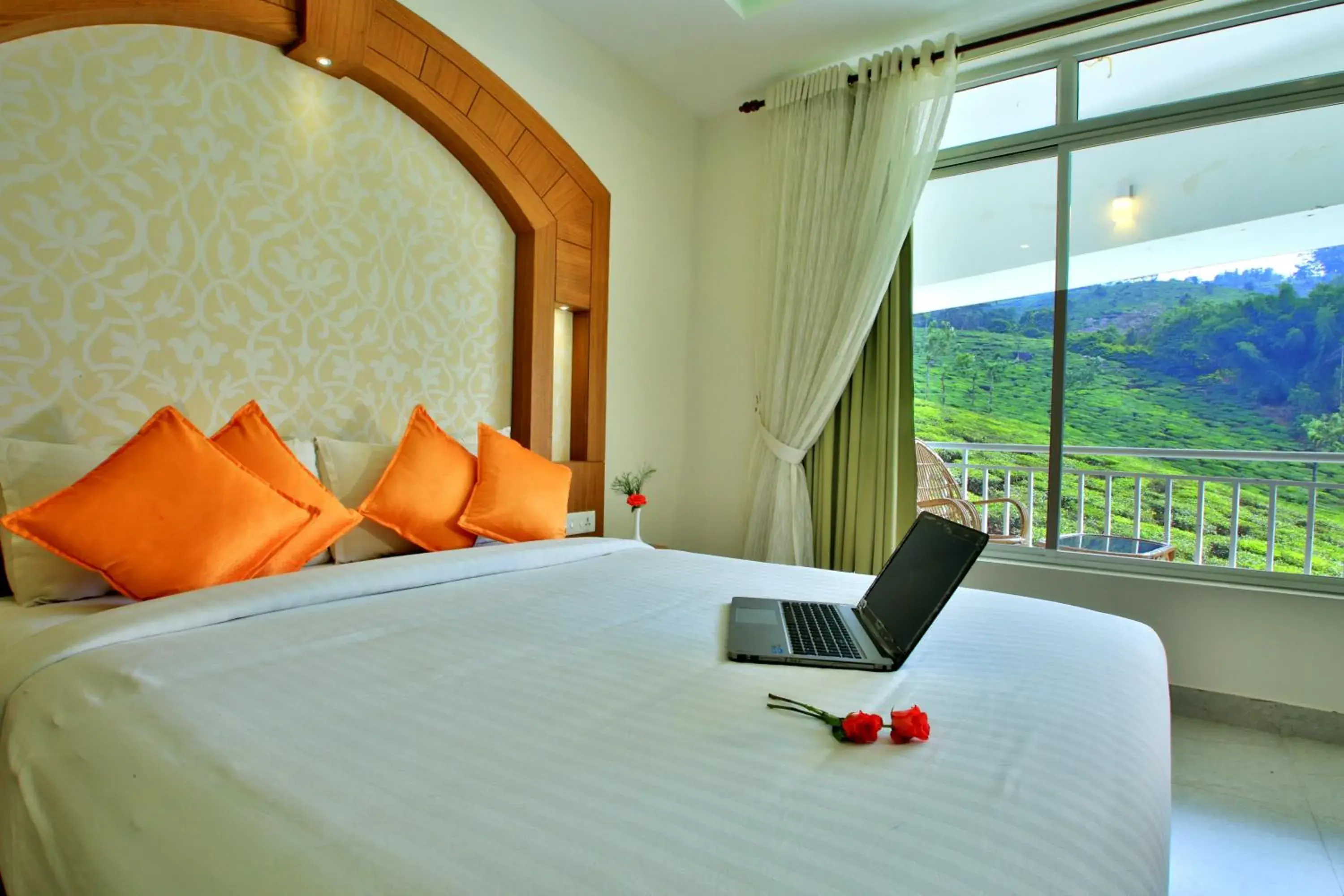 Bedroom, Bed in Monsoon Grande Bedroom, Bed in Monsoon Grande