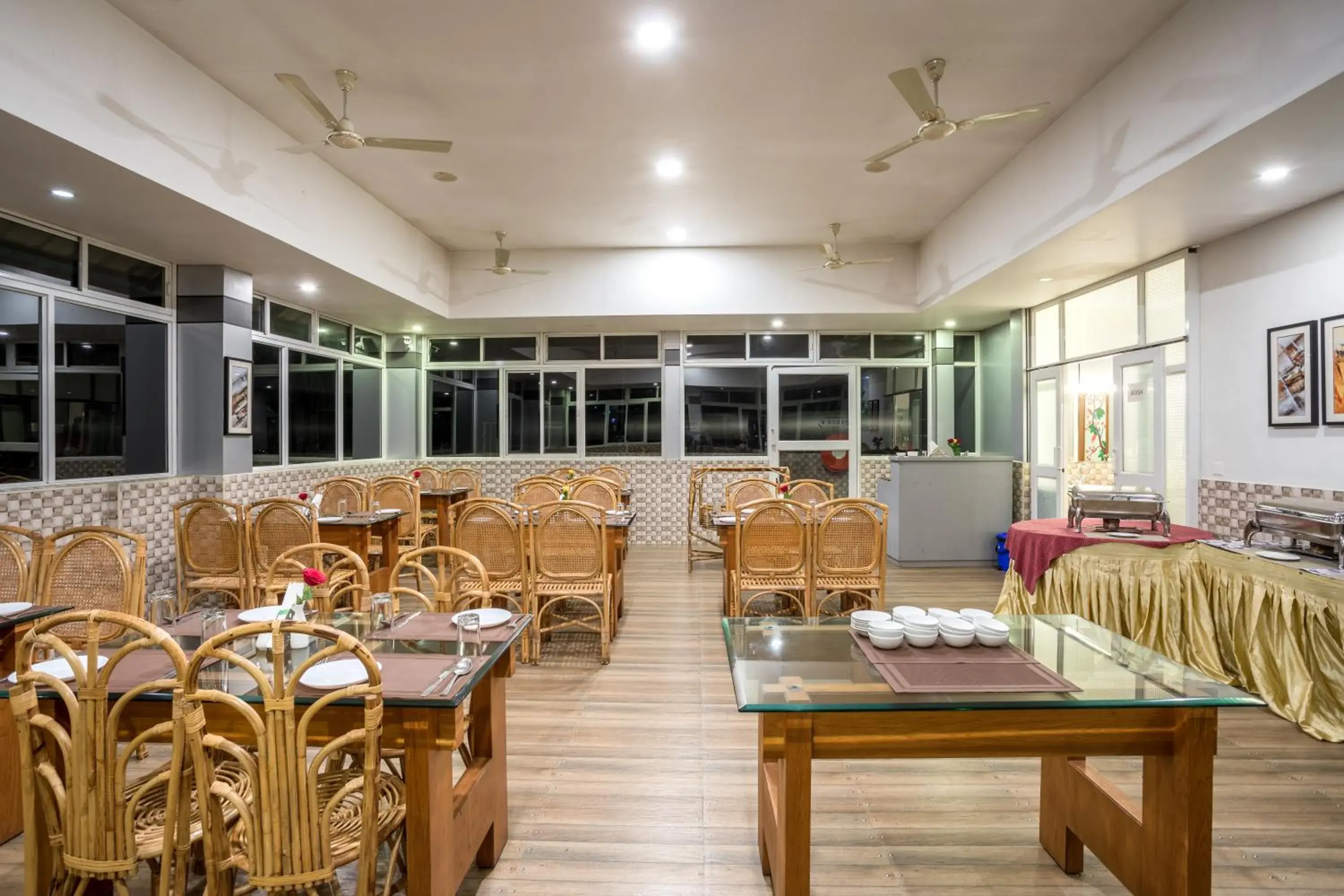 Restaurant/places to eat in Monsoon Grande Restaurant/places to eat in Monsoon Grande