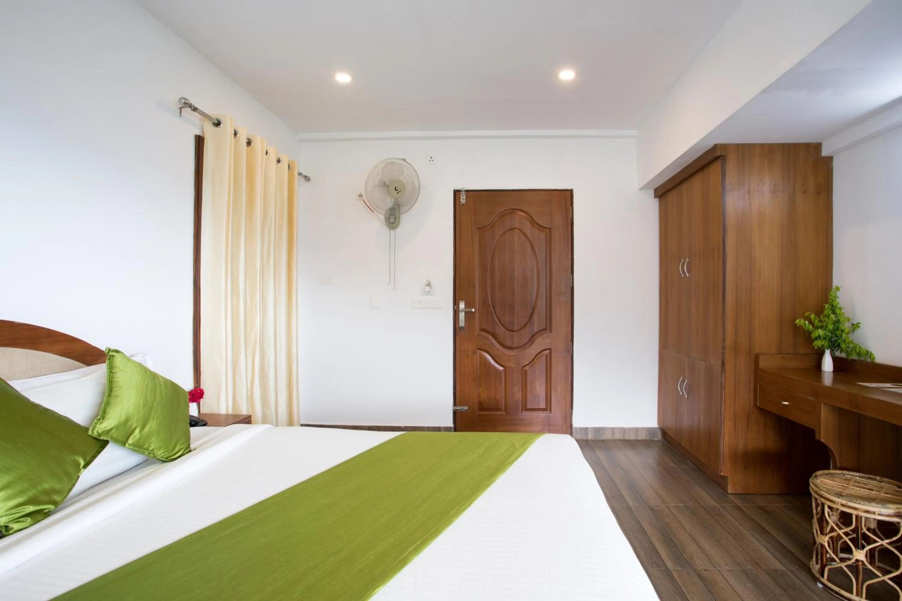 Bedroom, Bed in Monsoon Grande