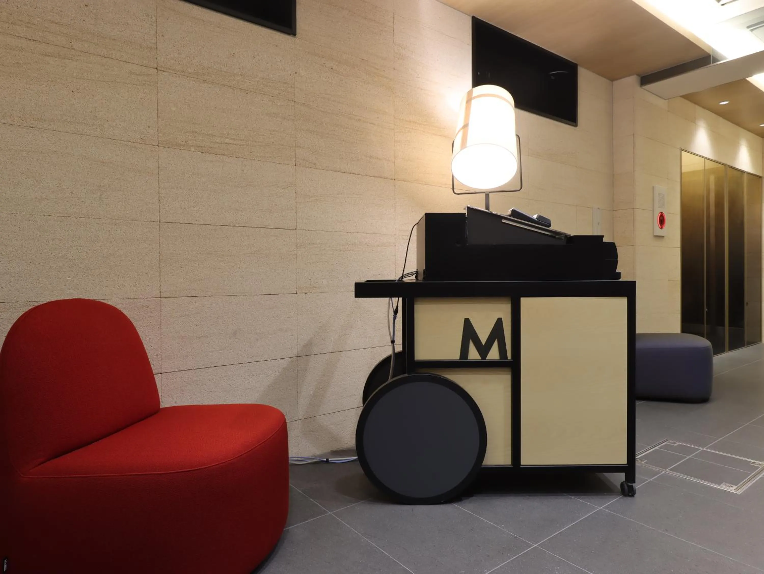 Property logo or sign in HOTEL Tomiya with M's