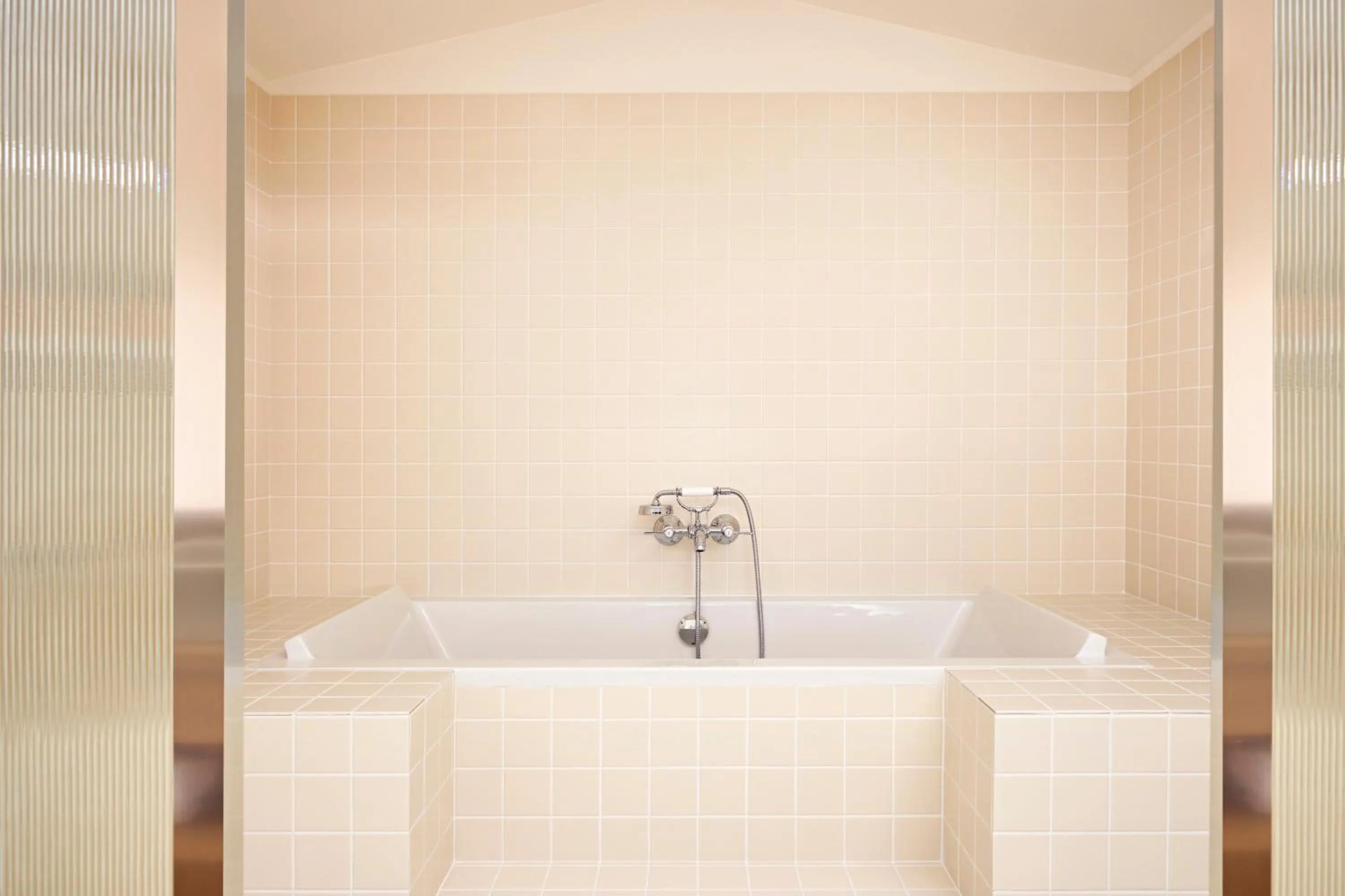 Bath in Grand Mess Clermont-Ferrand