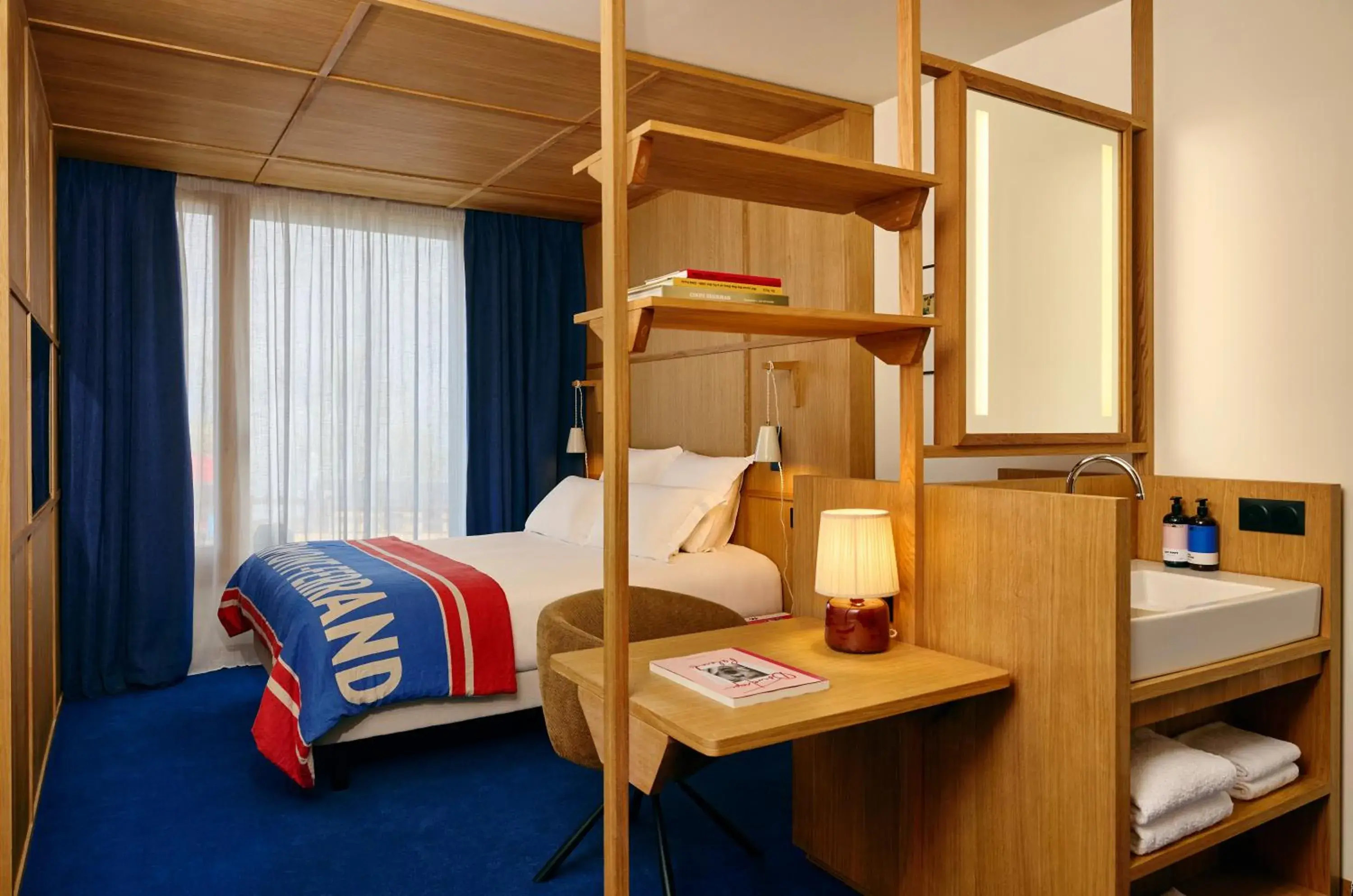 Standard Double Room in Grand Mess Clermont-Ferrand Standard Double Room in Grand Mess Clermont-Ferrand