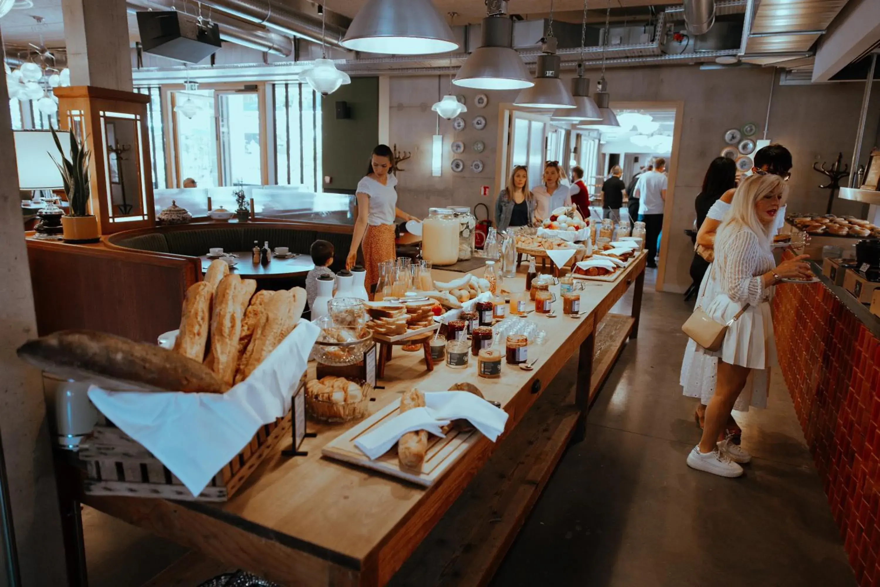 Breakfast in Grand Mess Clermont-Ferrand Breakfast in Grand Mess Clermont-Ferrand