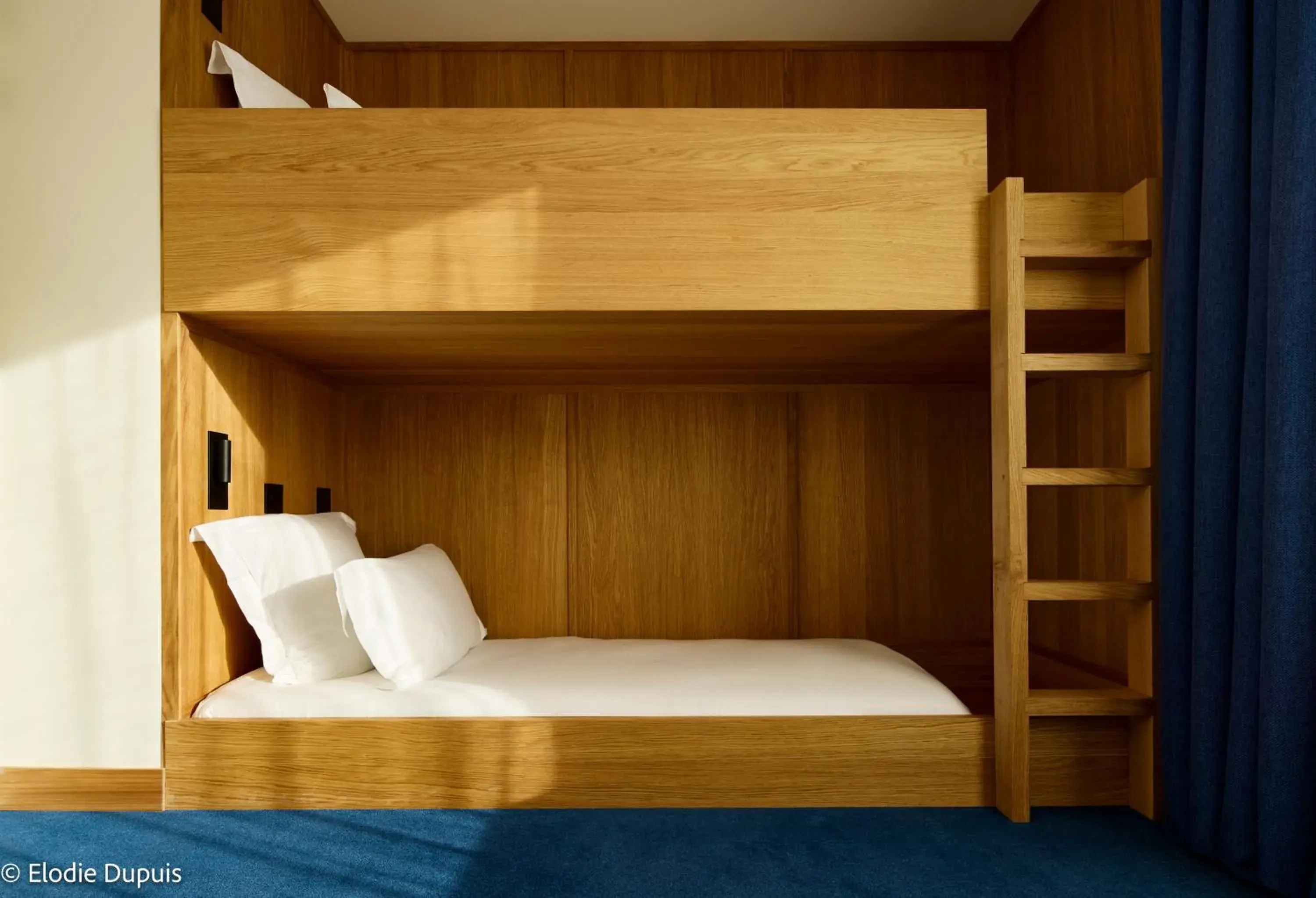 Bed in Grand Mess Clermont-Ferrand Bed in Grand Mess Clermont-Ferrand