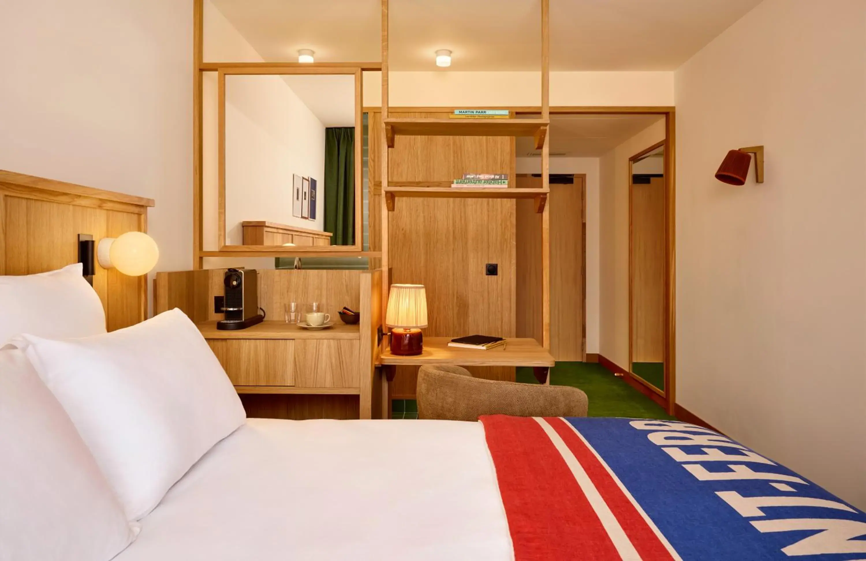 Bedroom, Bed in Grand Mess Clermont-Ferrand Bedroom, Bed in Grand Mess Clermont-Ferrand