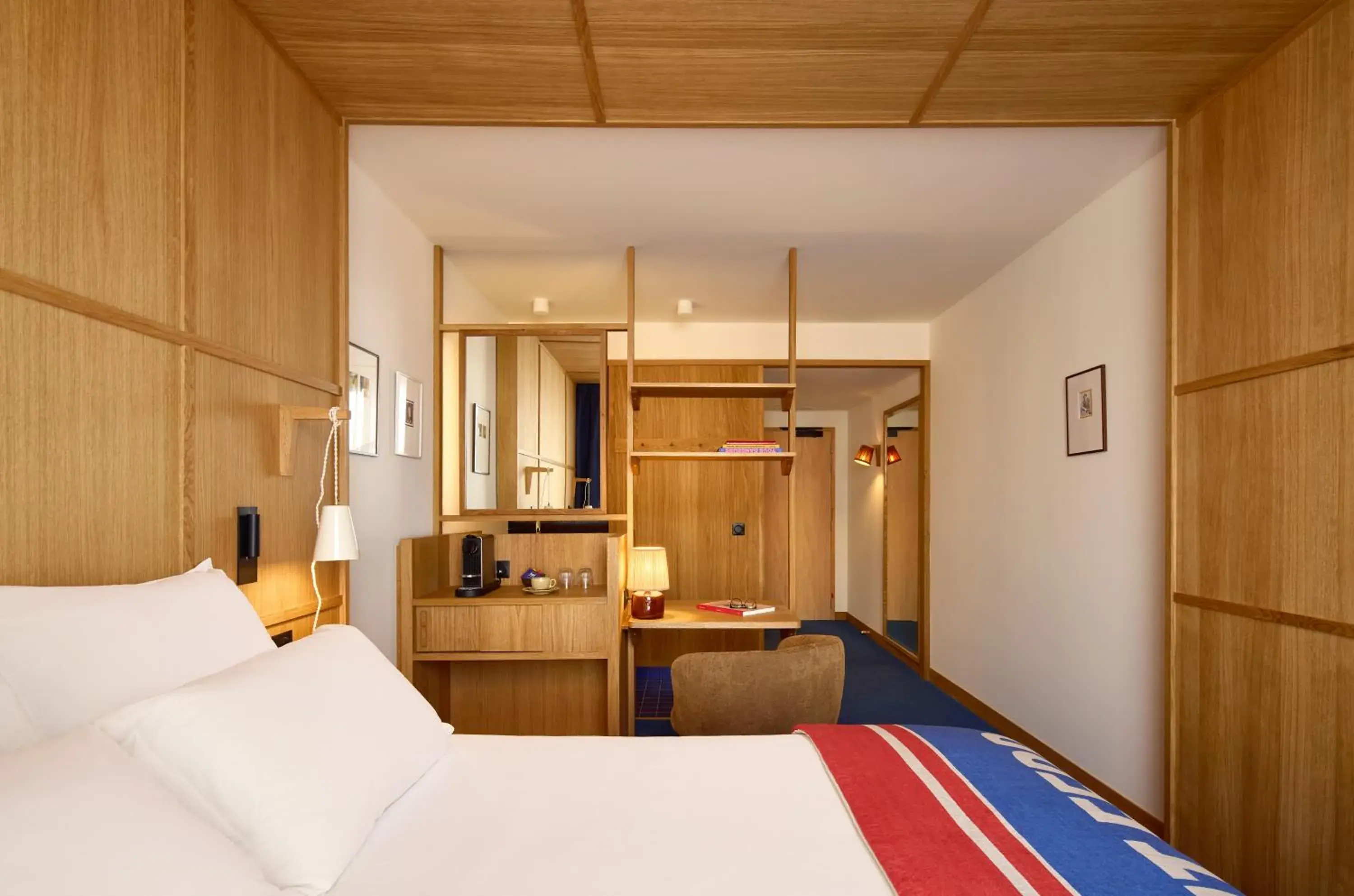 Bedroom, Bed in Grand Mess Clermont-Ferrand Bedroom, Bed in Grand Mess Clermont-Ferrand