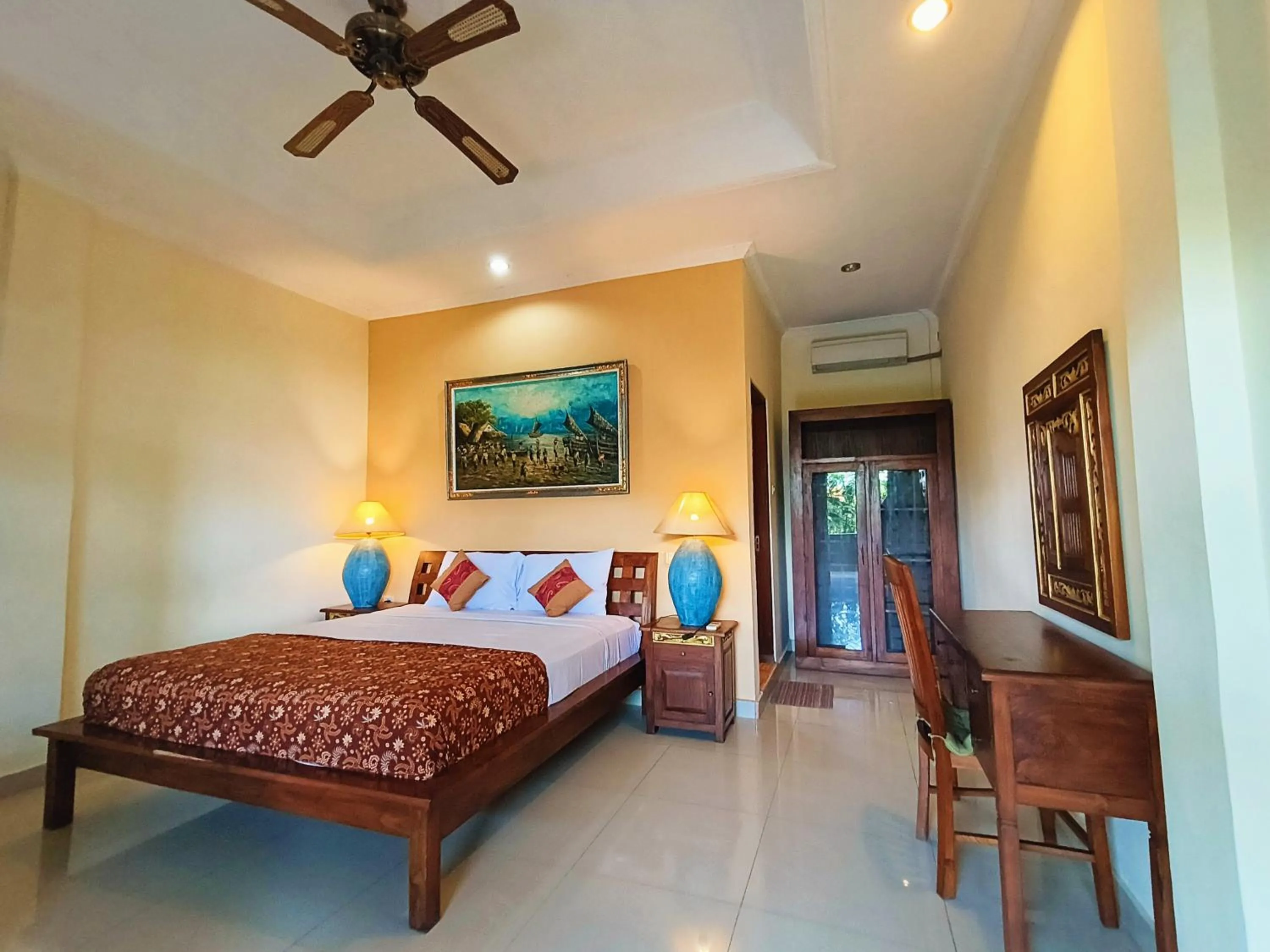 Property building, Bed in Warji House 2 Bisma