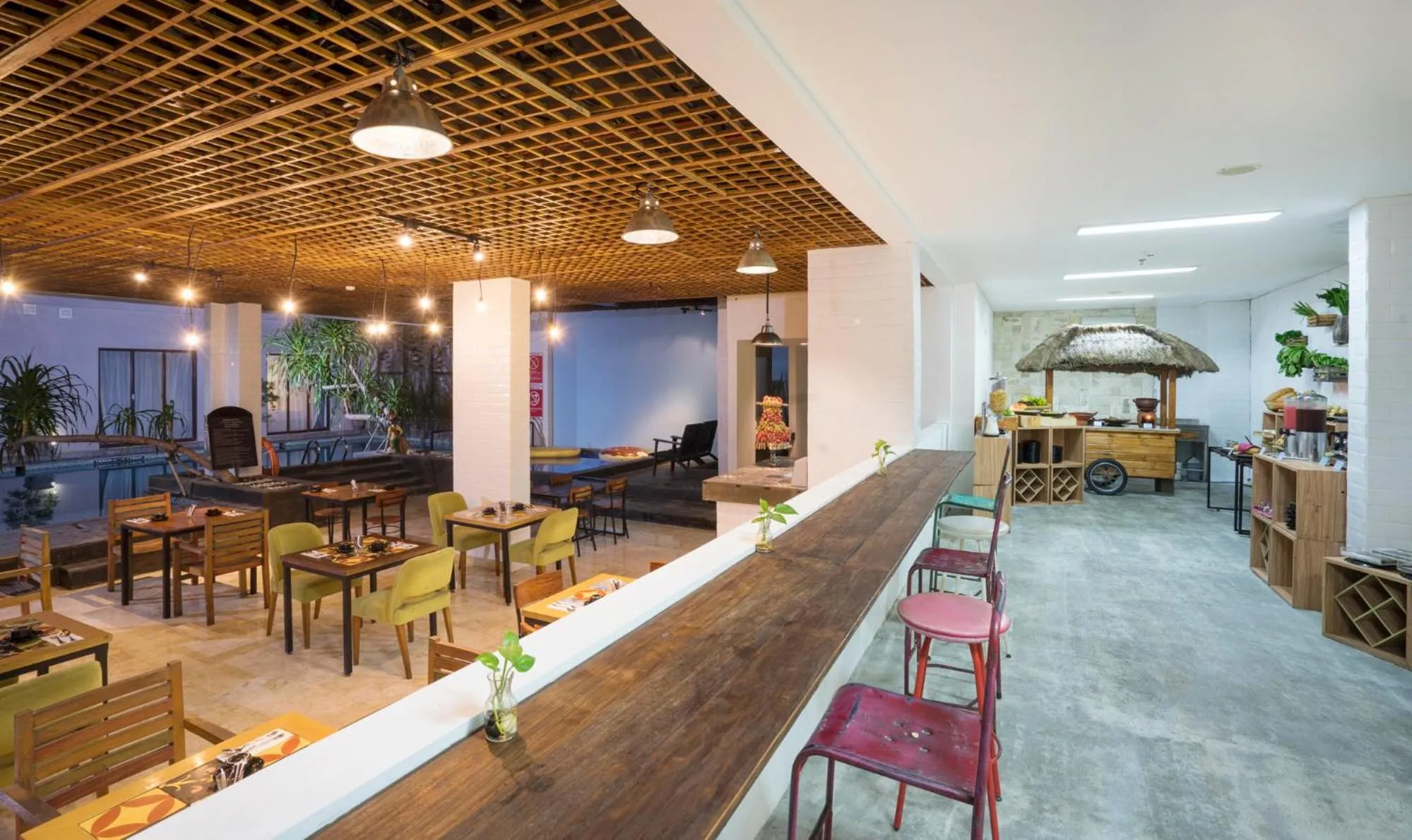 Food and drinks in Liberta Seminyak Hotel