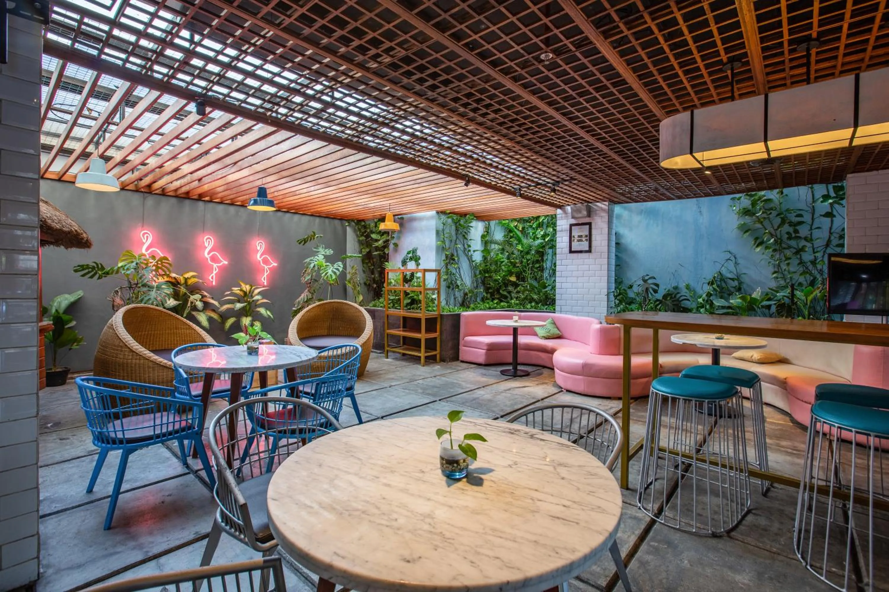 Communal lounge/ TV room in Liberta Seminyak Hotel