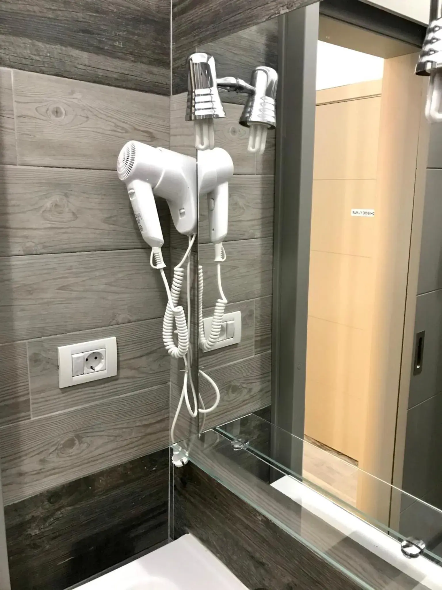 Bathroom in Pensión Cassandra Bathroom in Pensión Cassandra