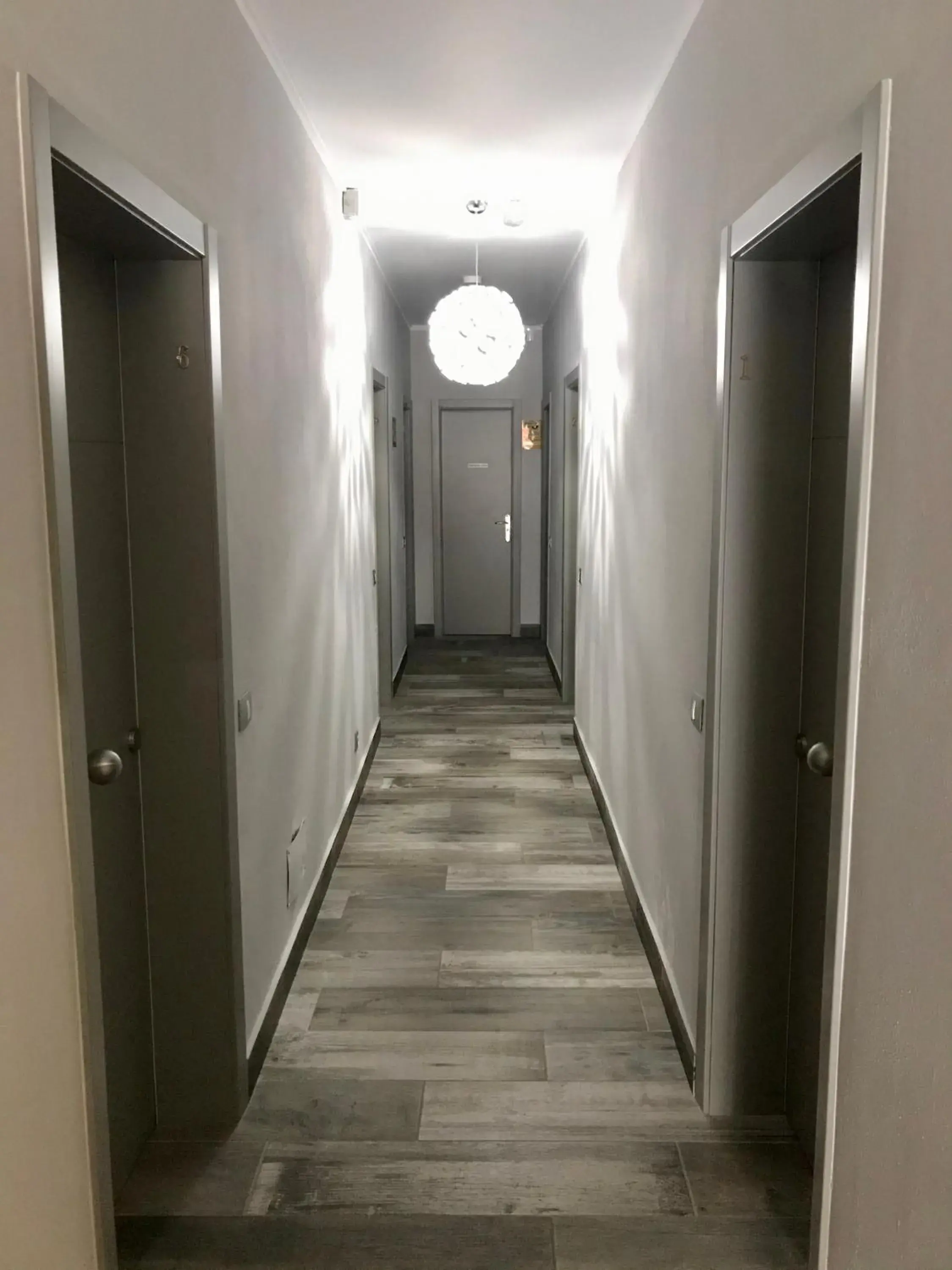 Decorative detail in Pensión Cassandra Decorative detail in Pensión Cassandra