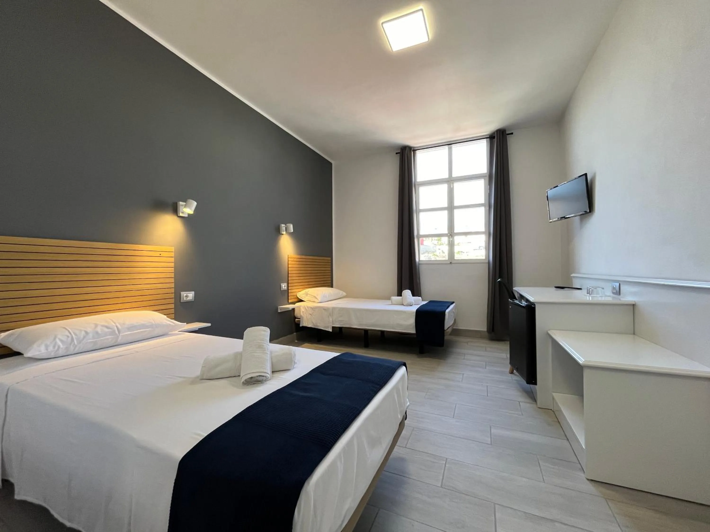 Bedroom, Bed in Pensión Cassandra