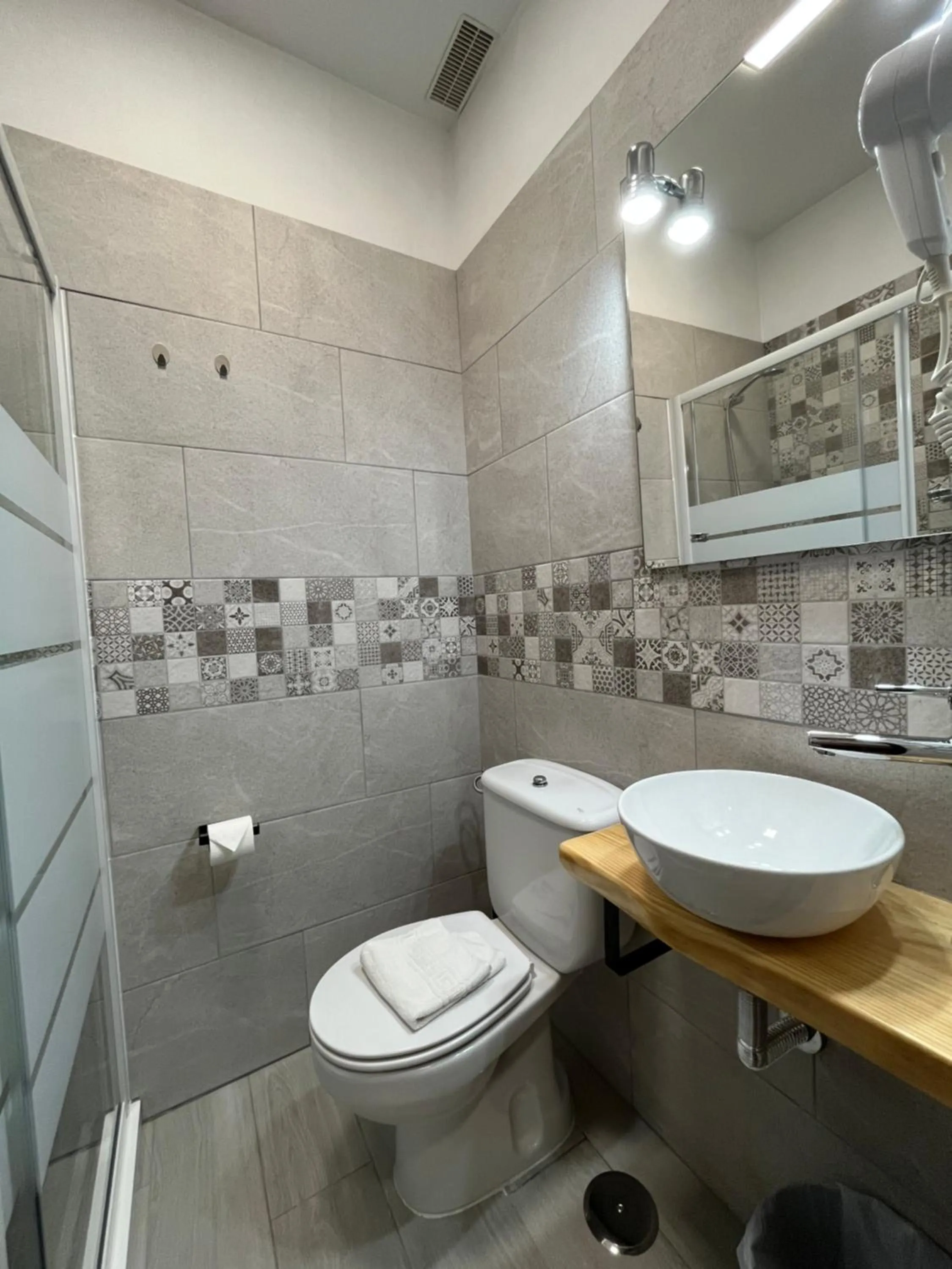 Bathroom in Pensión Cassandra