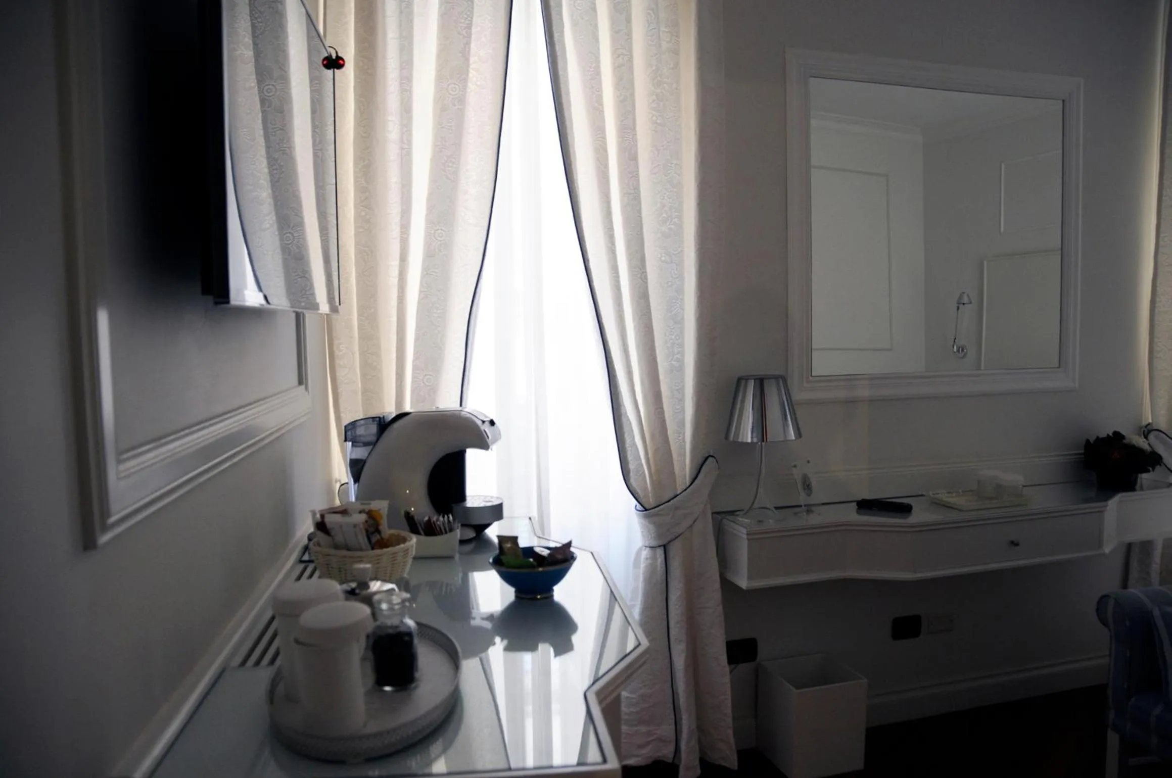 Coffee/tea facilities in Suite Fontana di Trevi