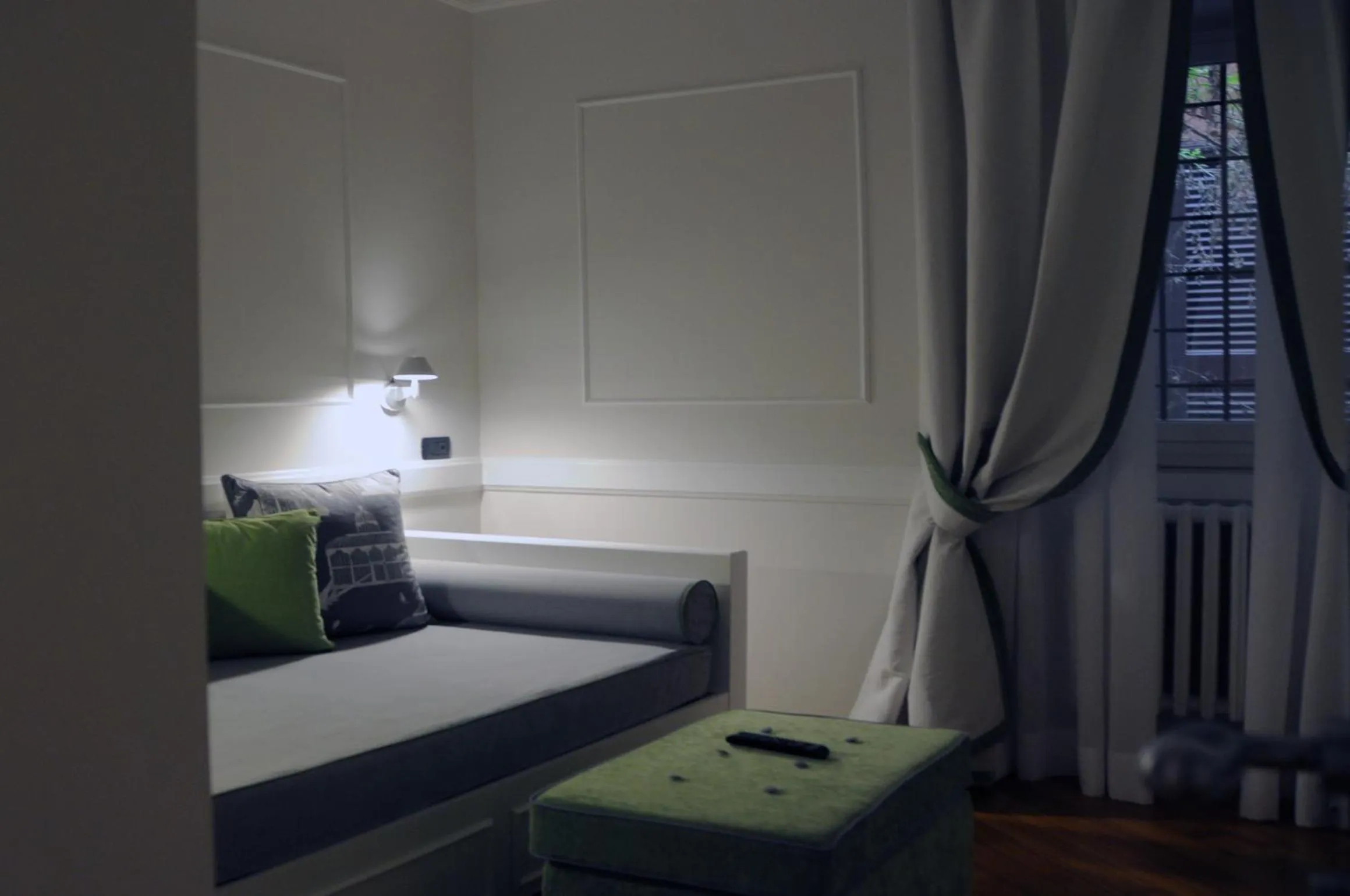 Living room, Bed in Suite Fontana di Trevi