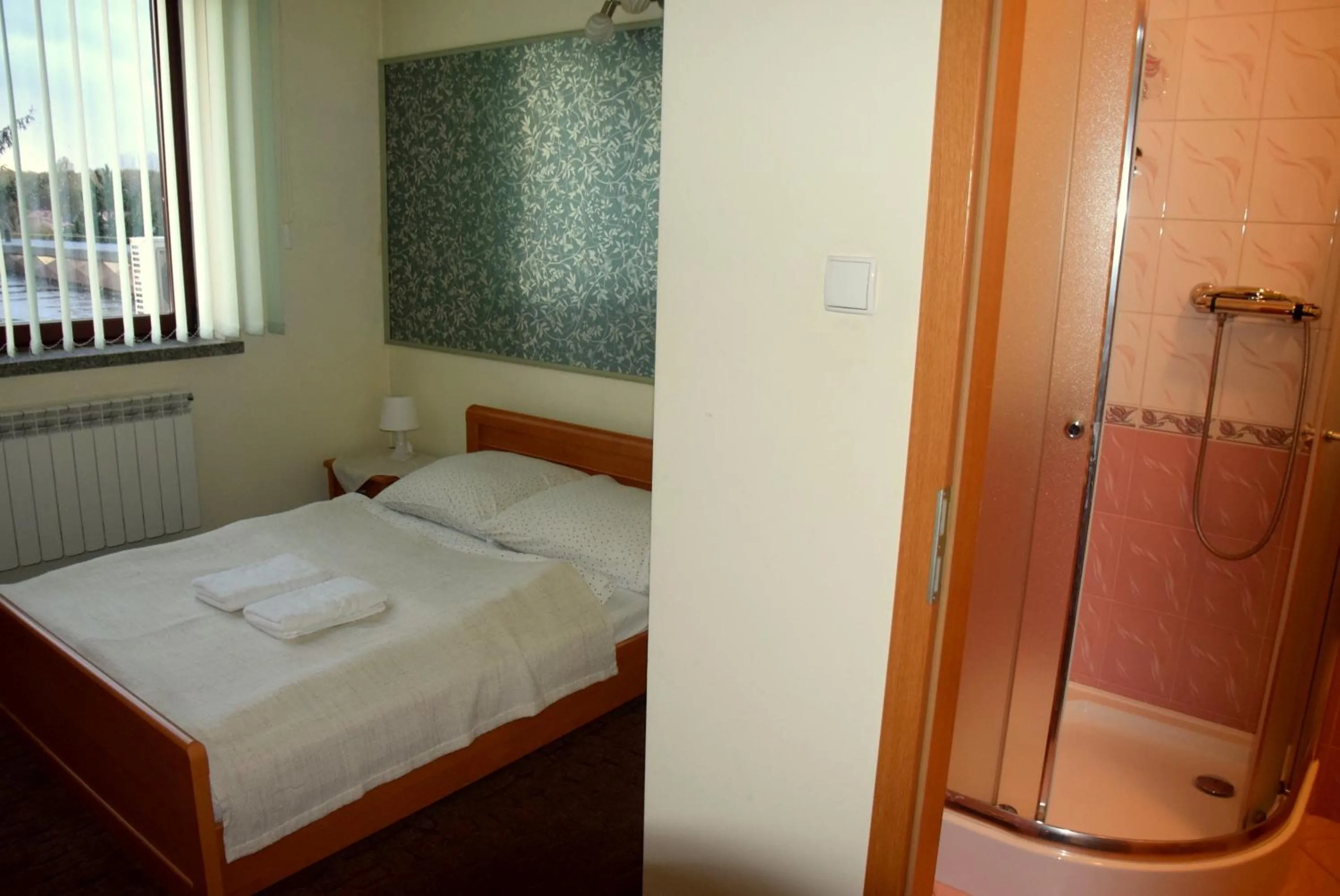 Bedroom, Bed in Zajazd Kwadrat