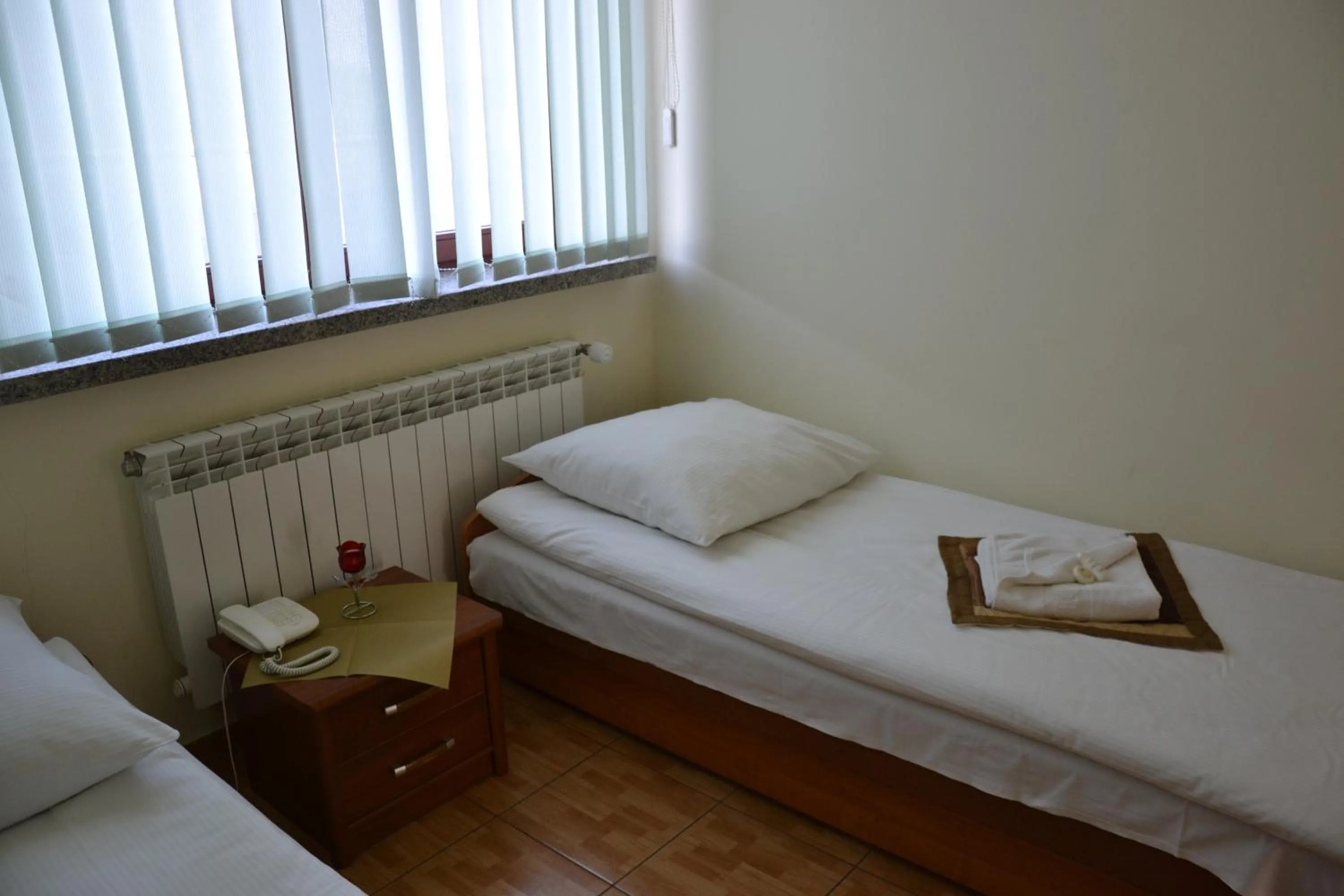 Photo of the whole room, Bed in Zajazd Kwadrat