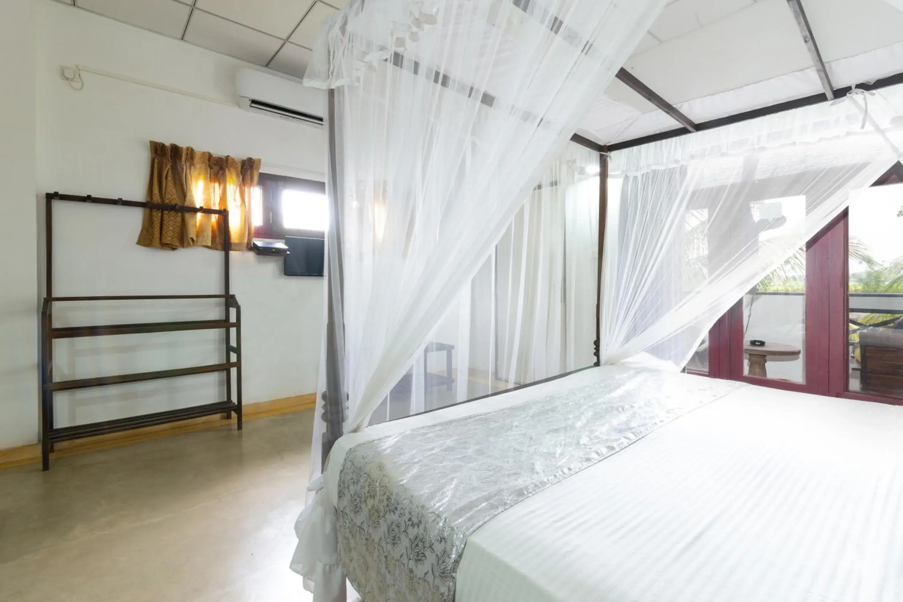 Deluxe Triple Room in The Hideout Sigiriya Deluxe Triple Room in The Hideout Sigiriya
