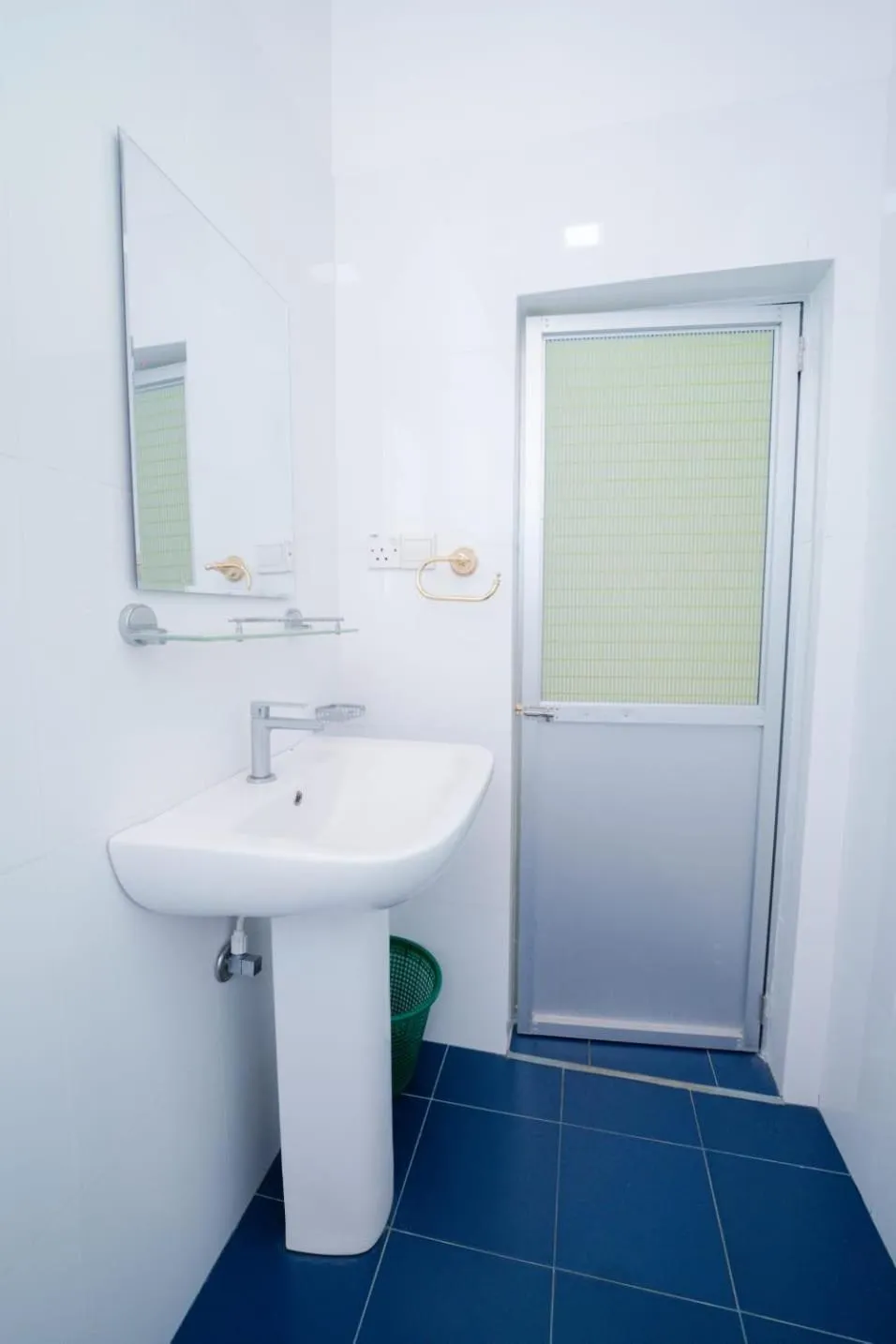 Suwani Pinnawala Homestay