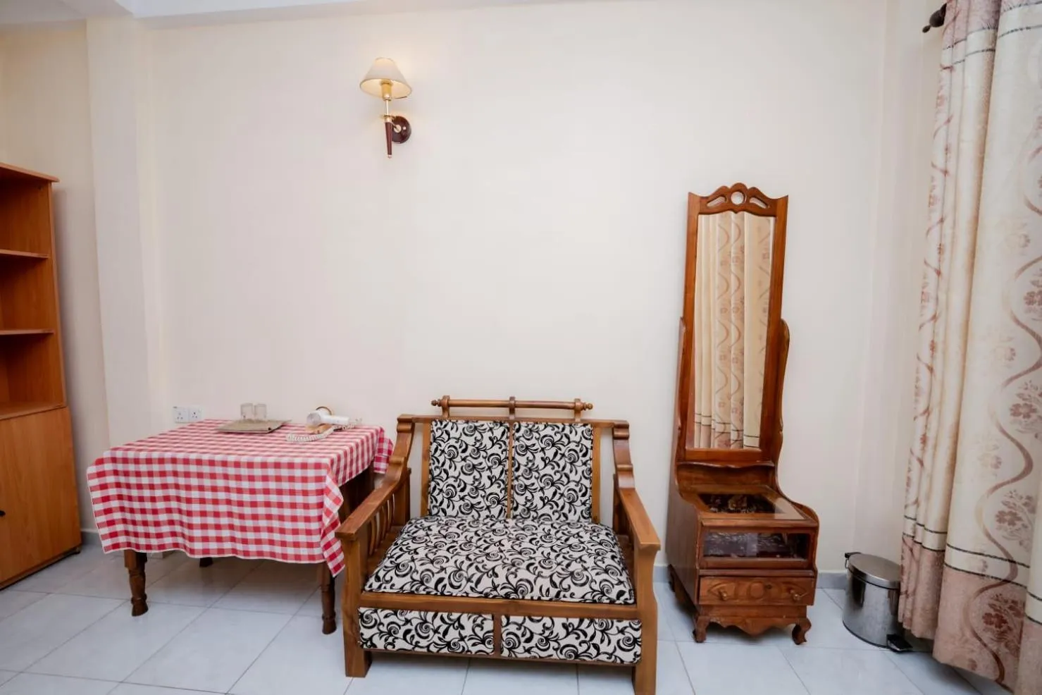 Bed in Suwani Pinnawala Homestay