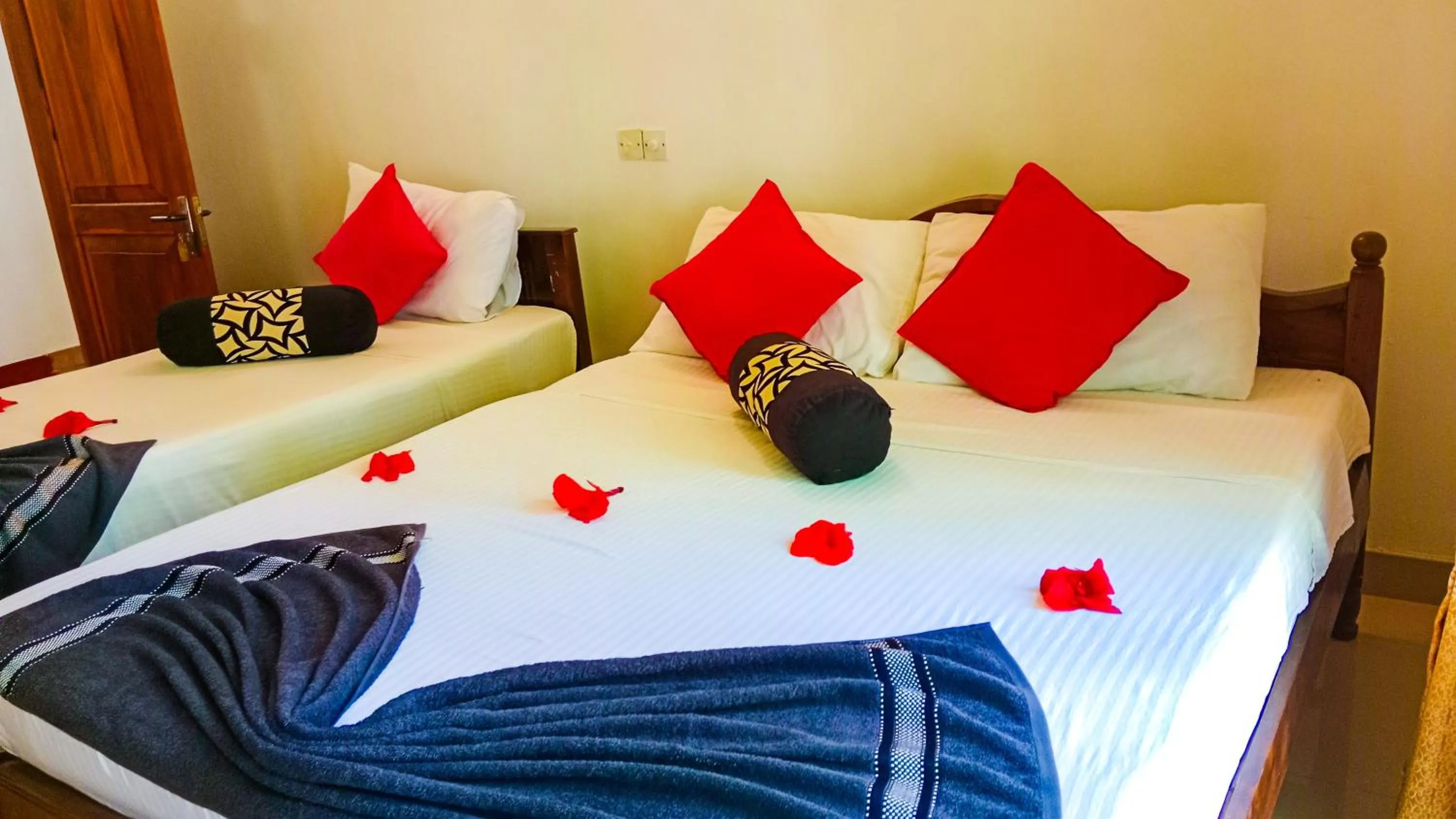 Bed in Sigiri Thilanka Rest Sigiriya