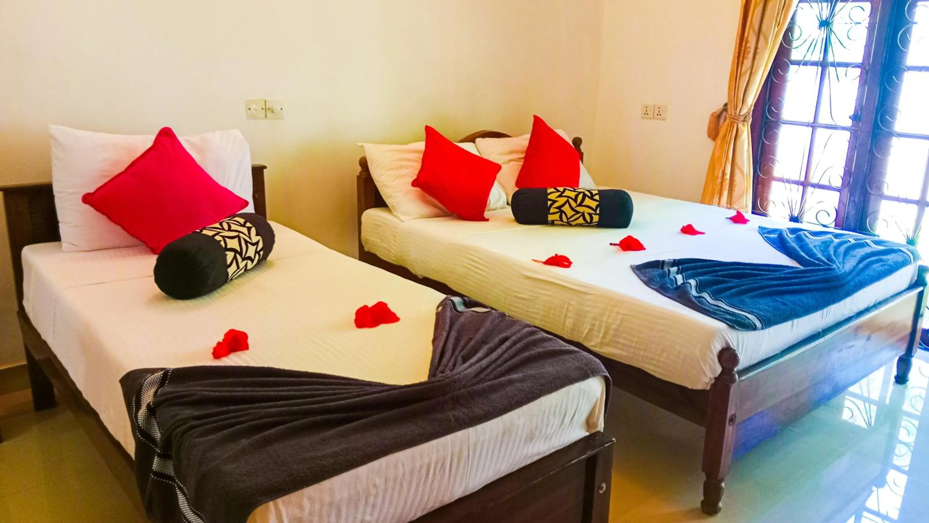 Bed in Sigiri Thilanka Rest Sigiriya