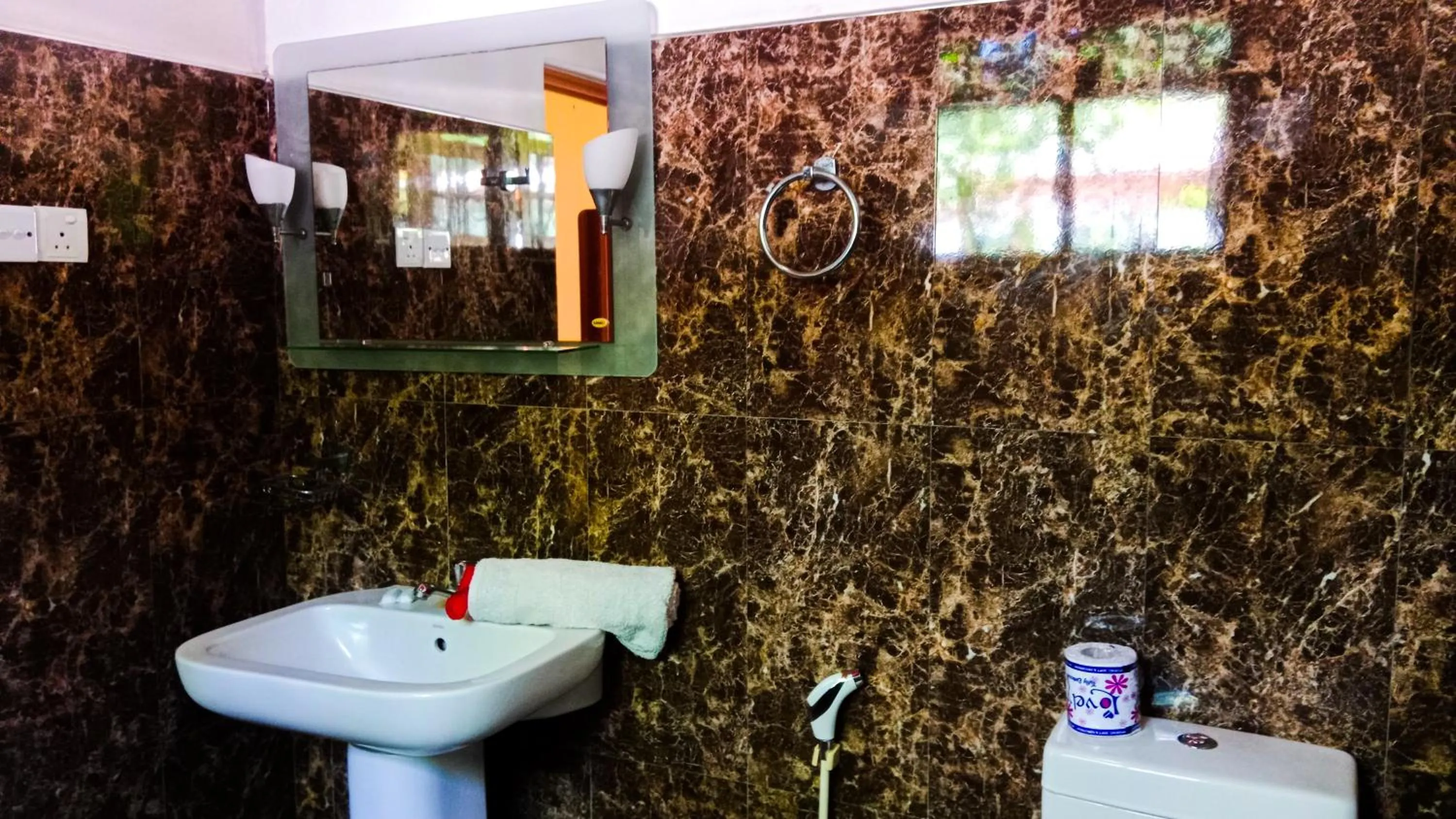 Bathroom in Sigiri Thilanka Rest Sigiriya