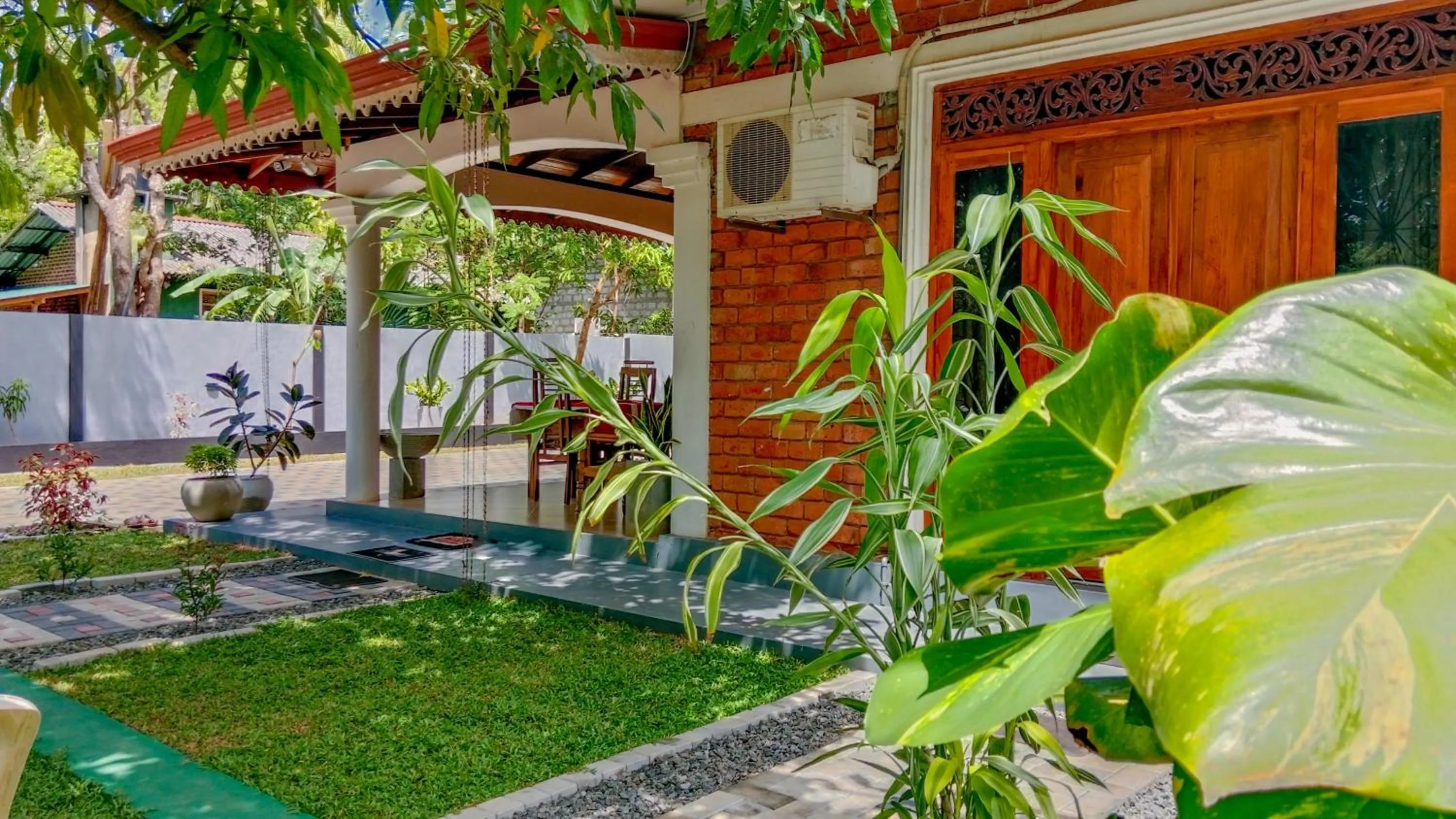 Spring in Sigiri Thilanka Rest Sigiriya