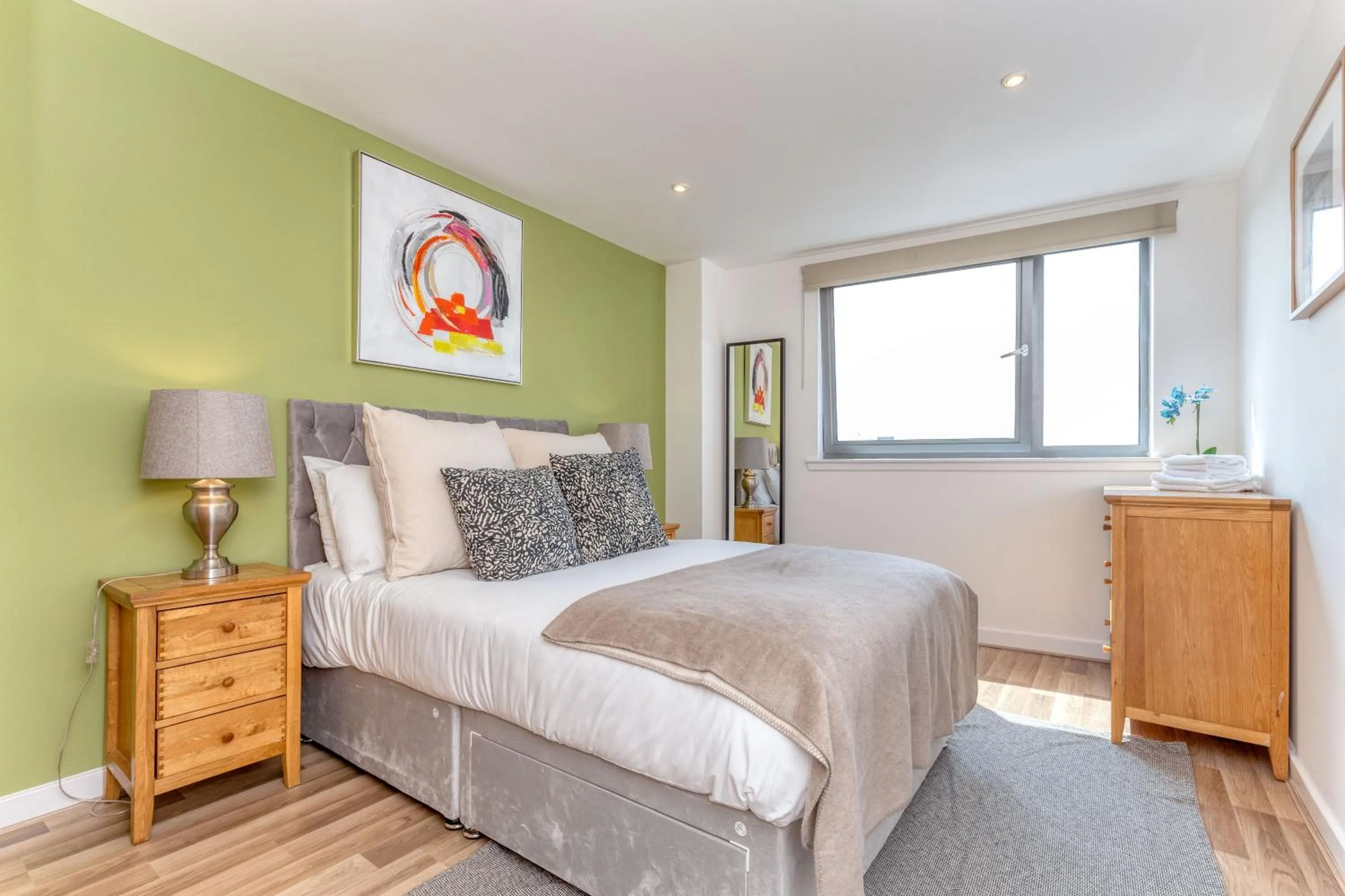 Bed in SECC Hydro Executive 7 Apartment