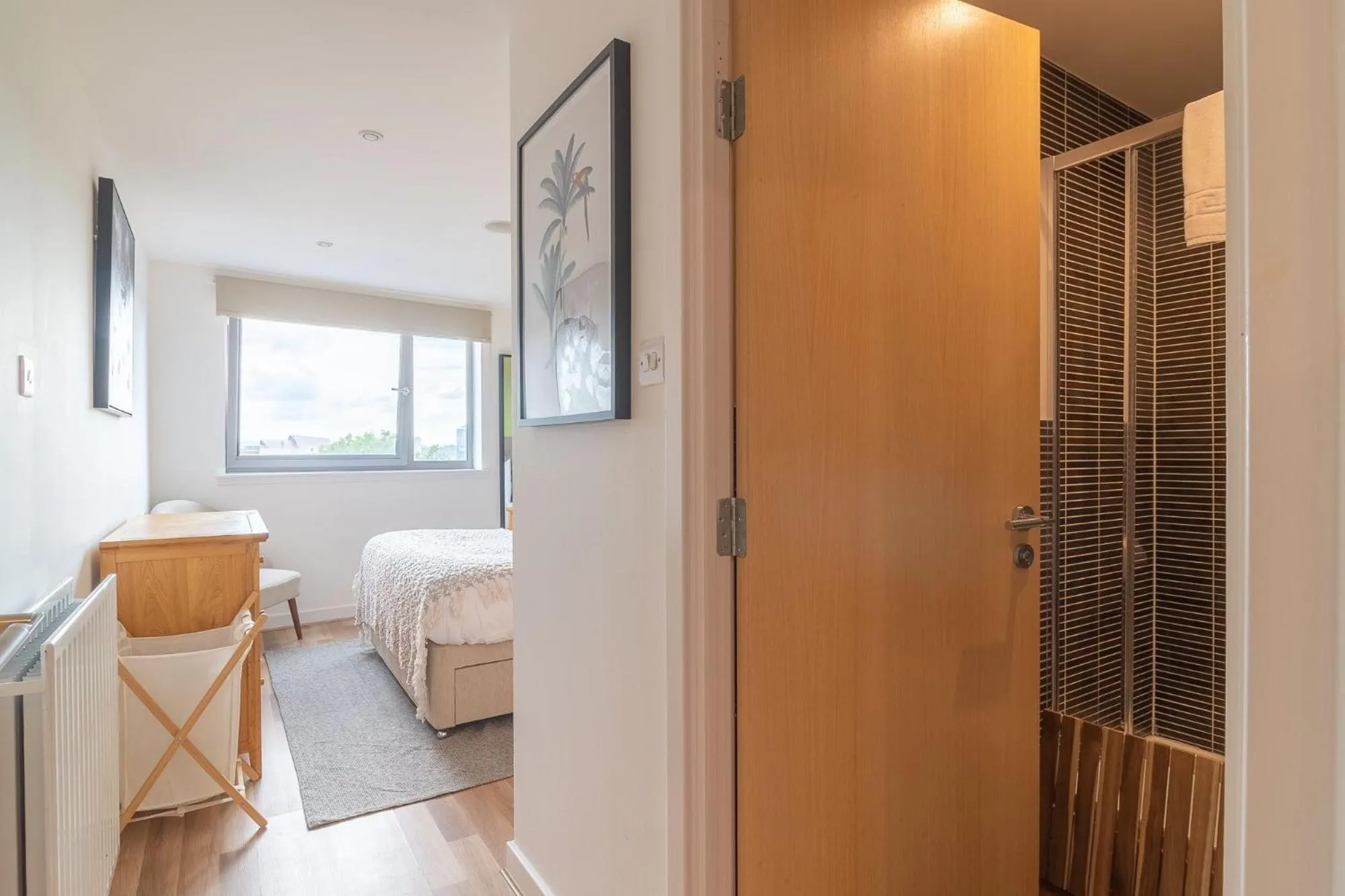 Bed in SECC Hydro Executive 7 Apartment