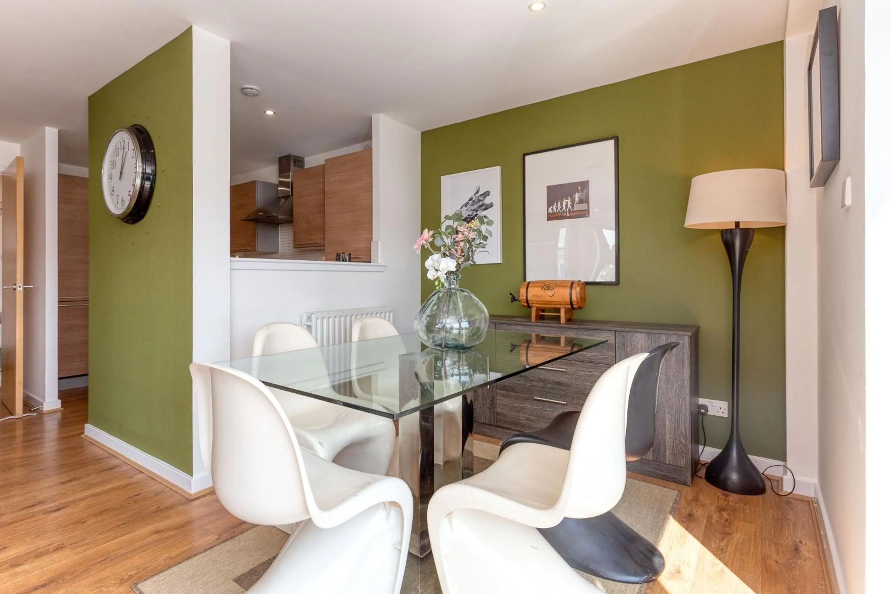 Dining Area in SECC Hydro Executive 7 Apartment