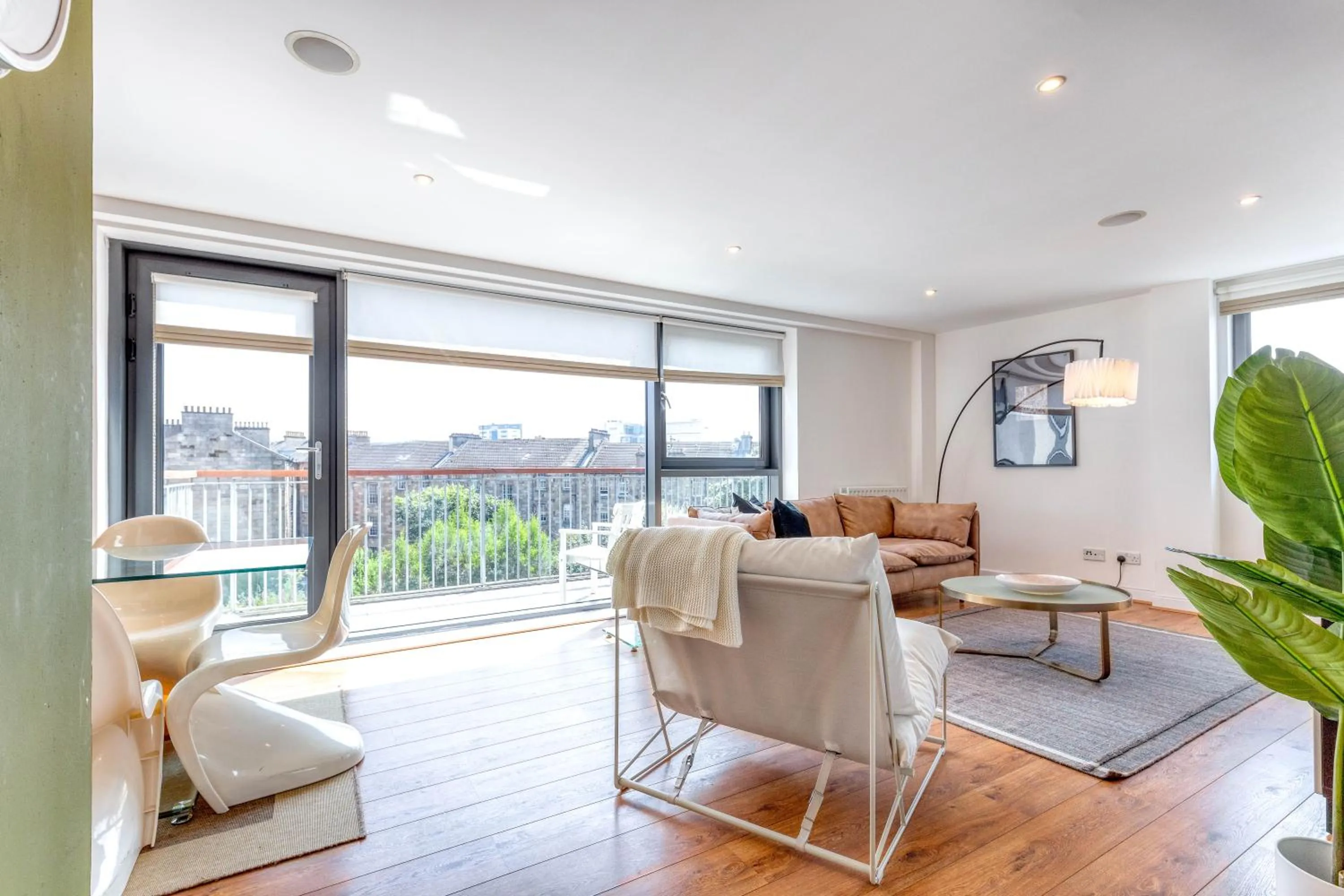 Seating Area in SECC Hydro Executive 7 Apartment