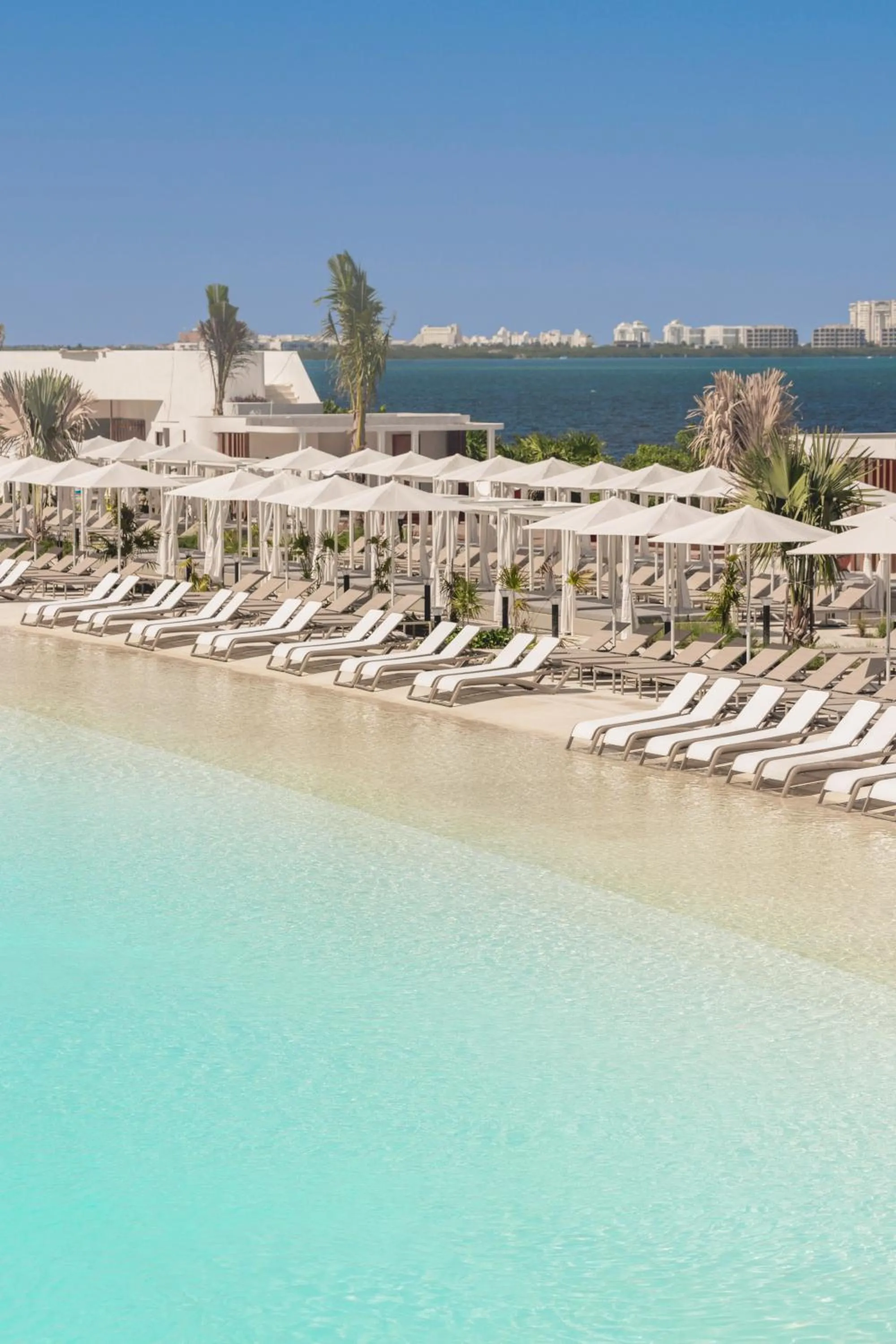 Swimming pool in AVA Resort Cancun - All Inclusive