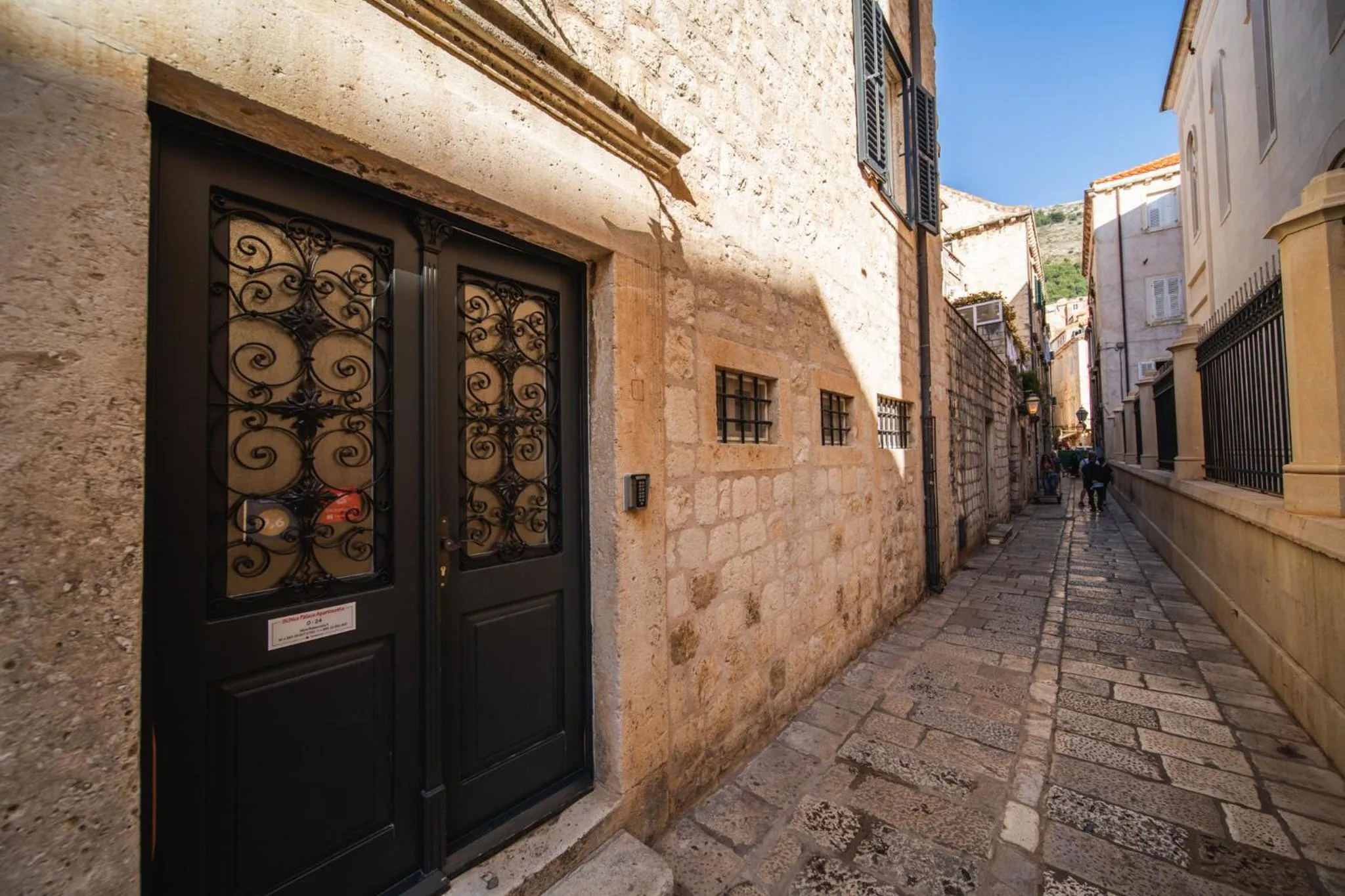 Property building in SUNce Palace Apartments with free offsite parking