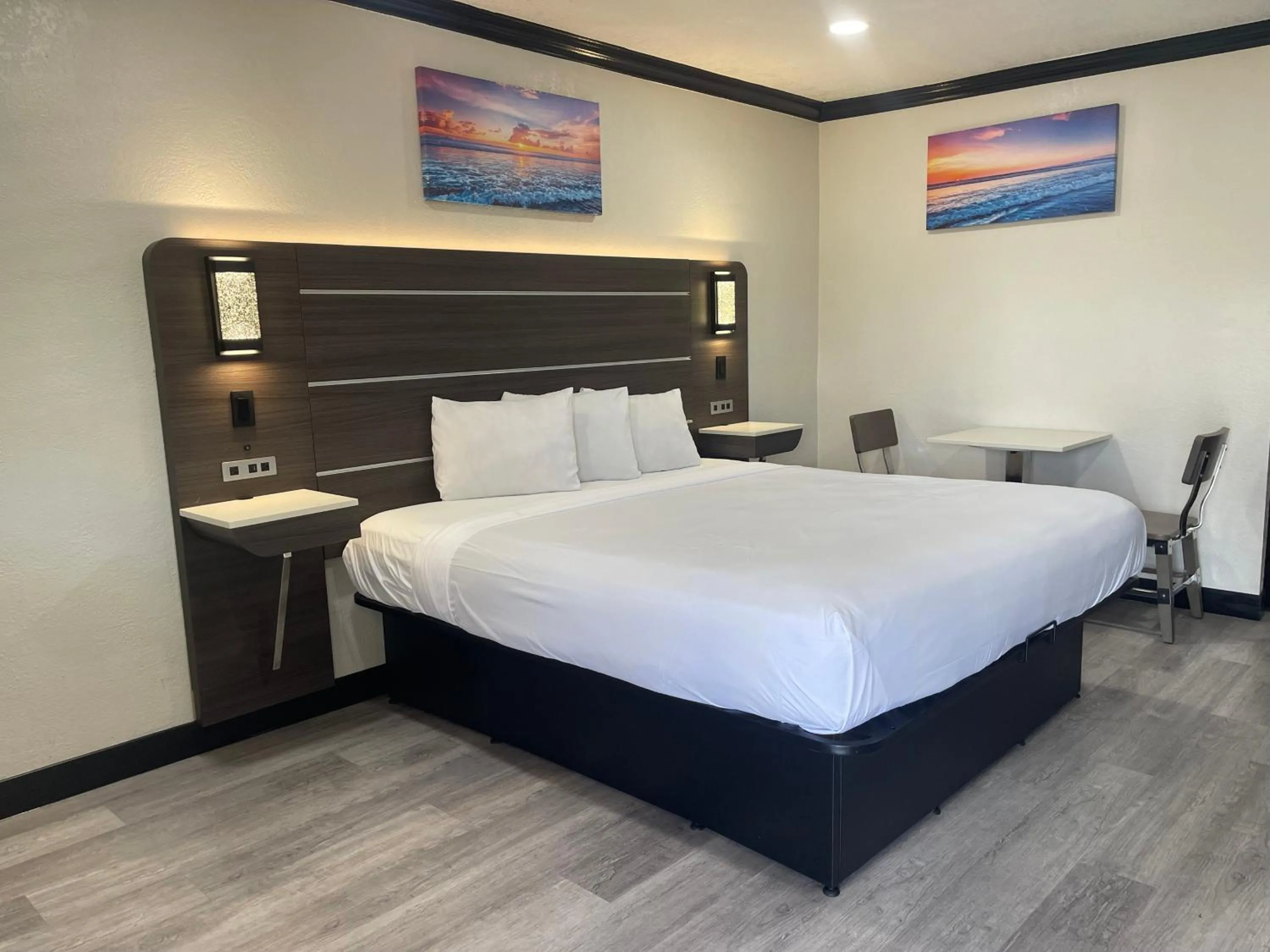 Bed in Escondido Lodge