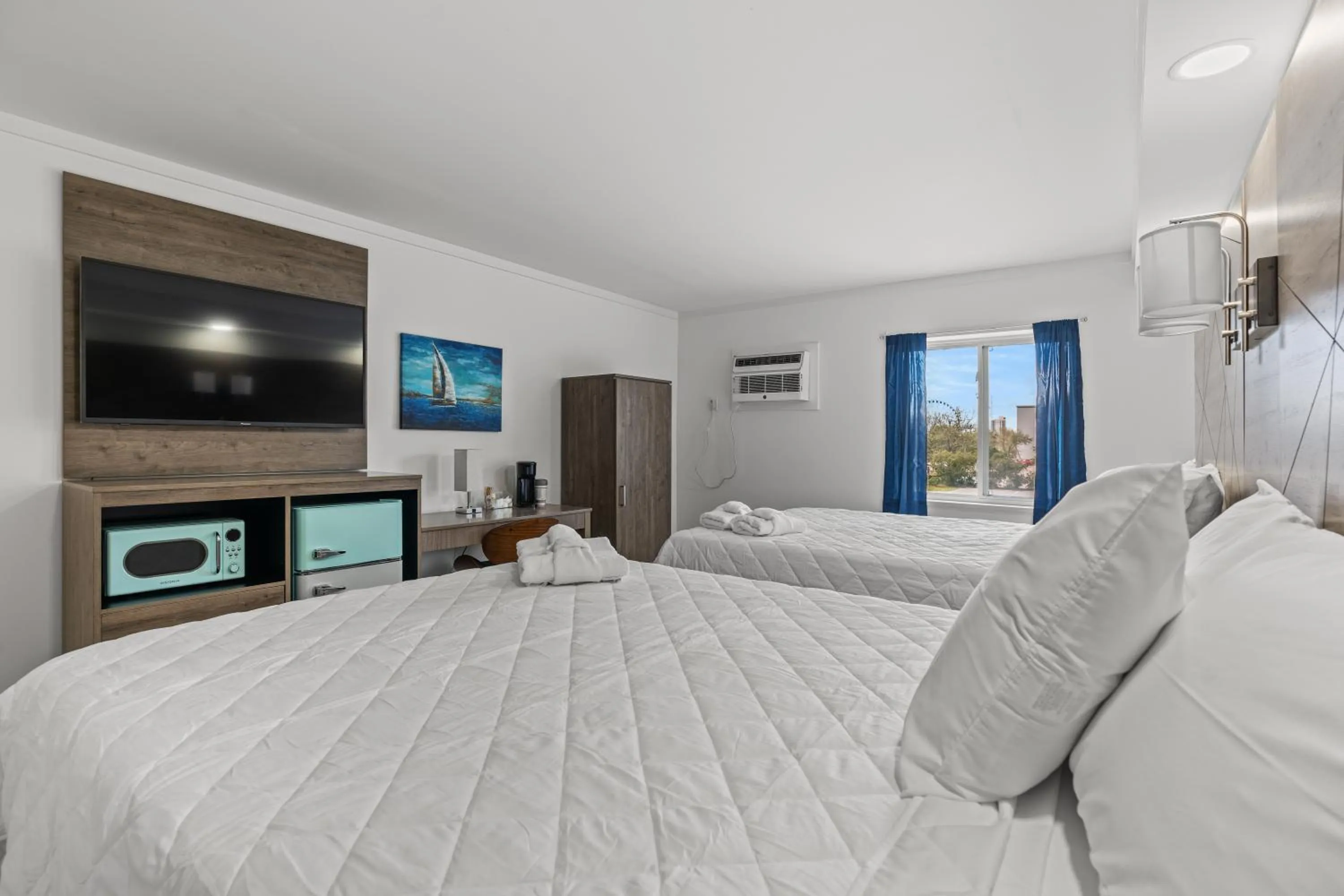 Bedroom, Bed in Fin's Inn