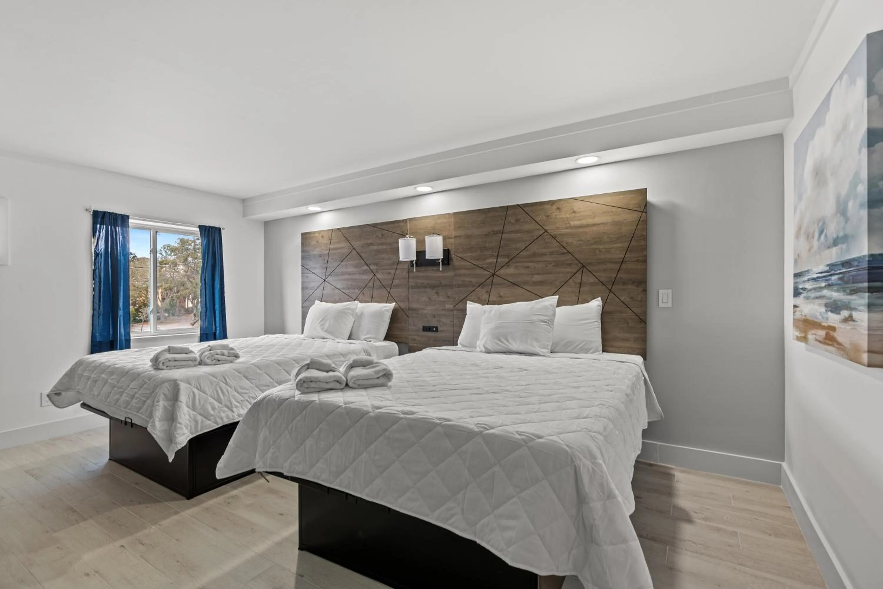 Bedroom, Bed in Fin's Inn